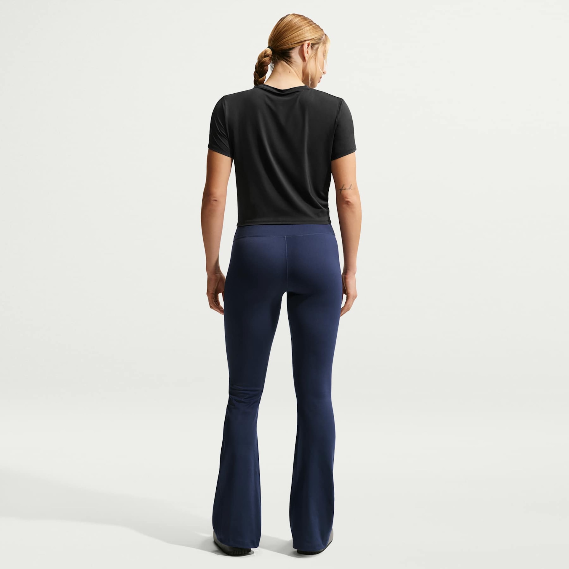 Camiseta Nike One Classic Cropped Feminina - Foto 5