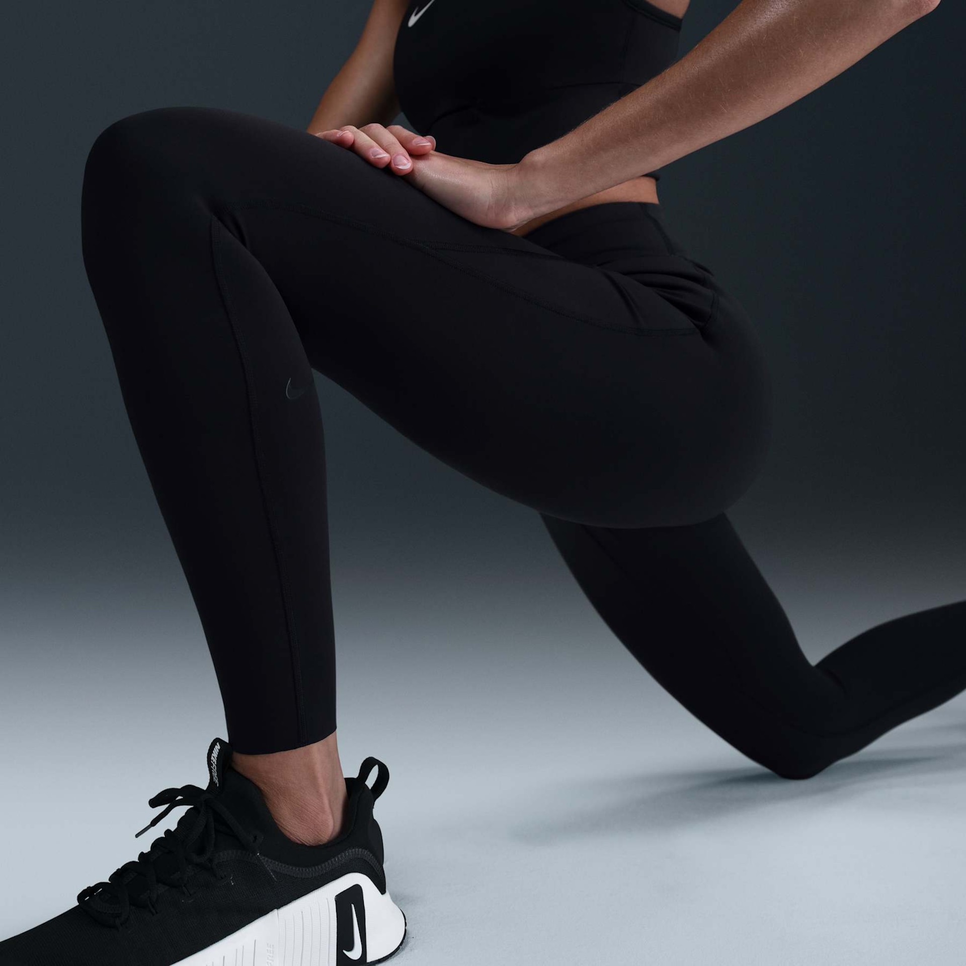 Legging Nike Dri-FIT Universa Feminina - Foto 2