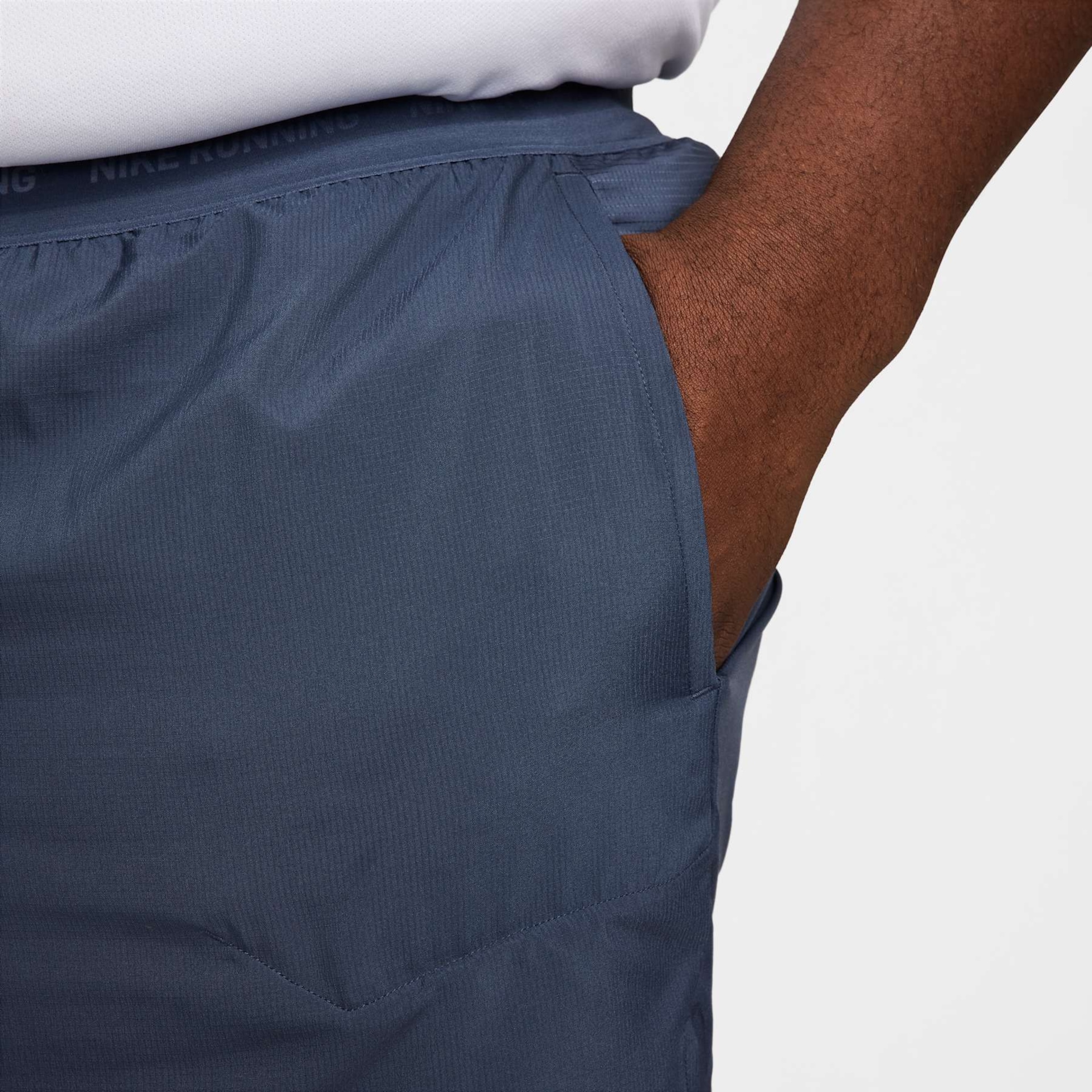 Shorts Nike Dri-FIT 5in Stride Masculino - Foto 13