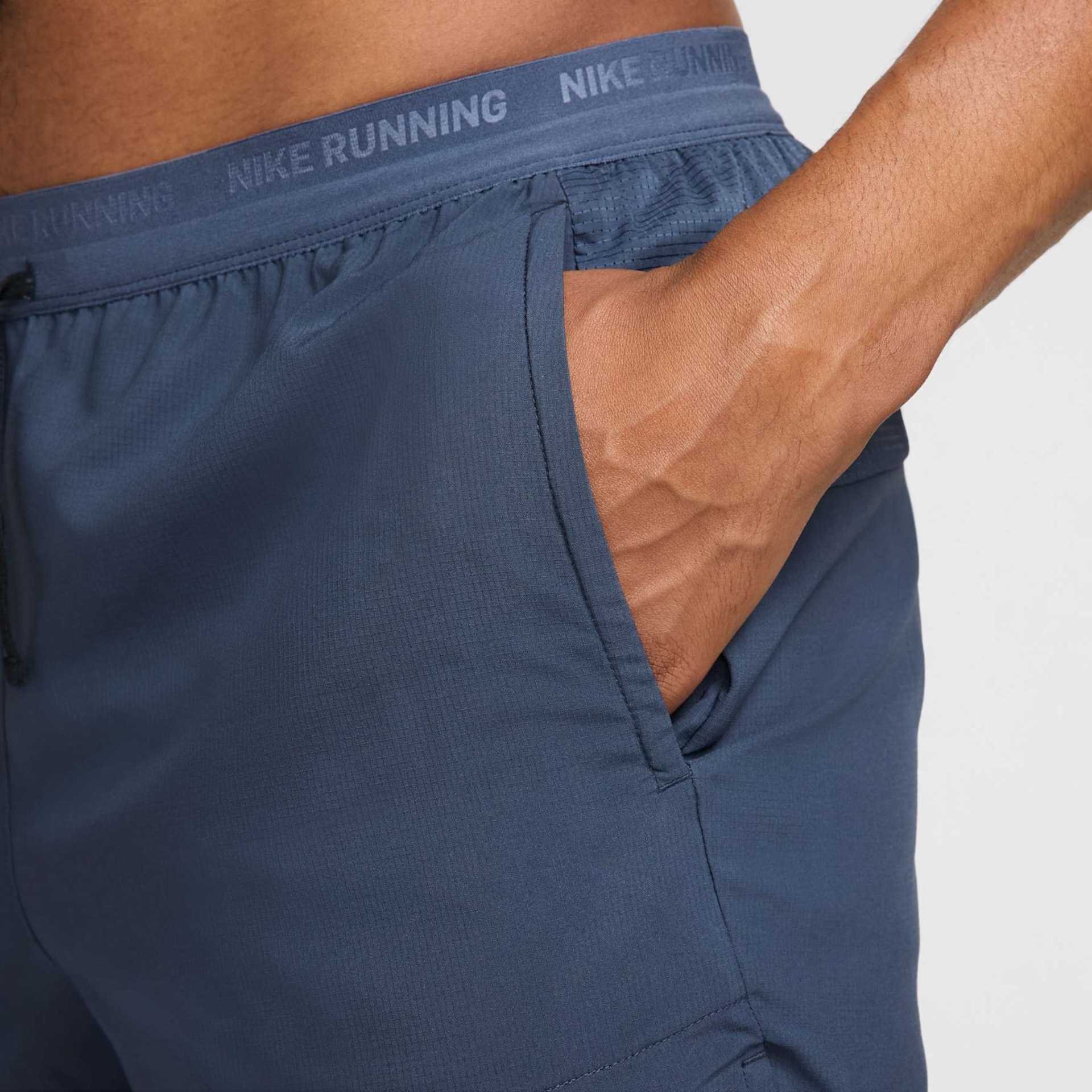 Shorts Nike Dri-FIT 5in Stride Masculino - Foto 4