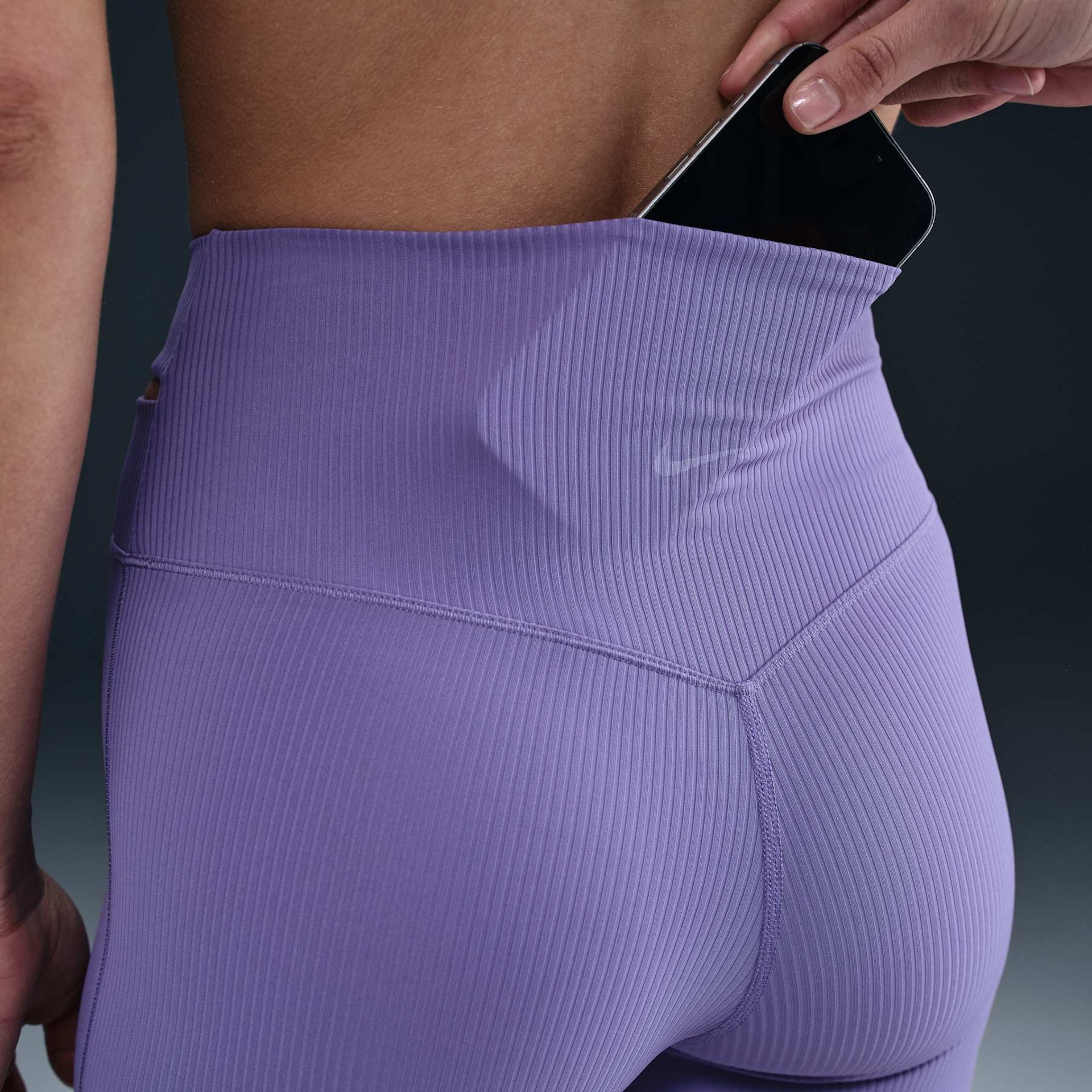 Calça Nike Zenvy Flare Feminina - Foto 6