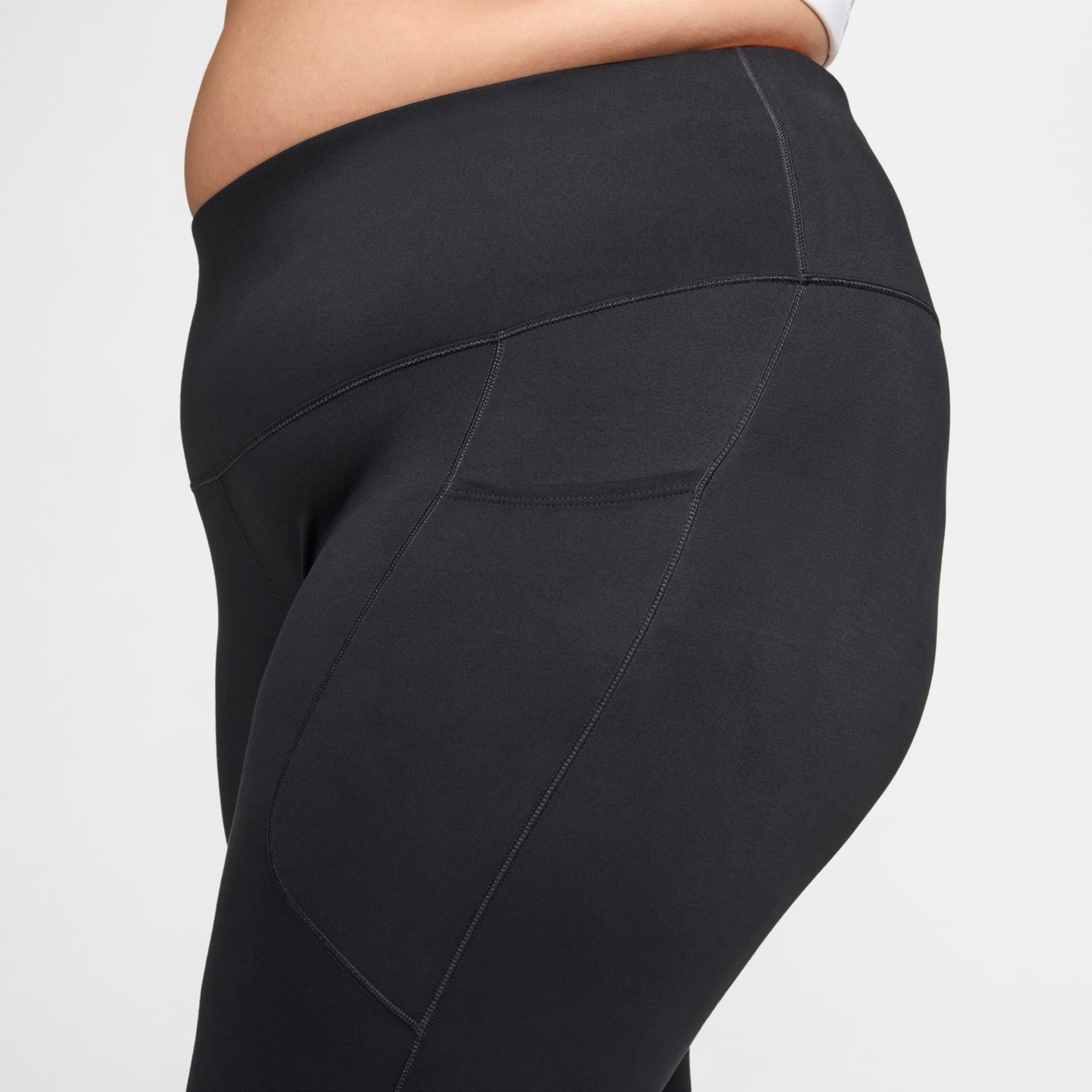 Plus Size - Legging Nike Dri-FIT One Feminina - Foto 3