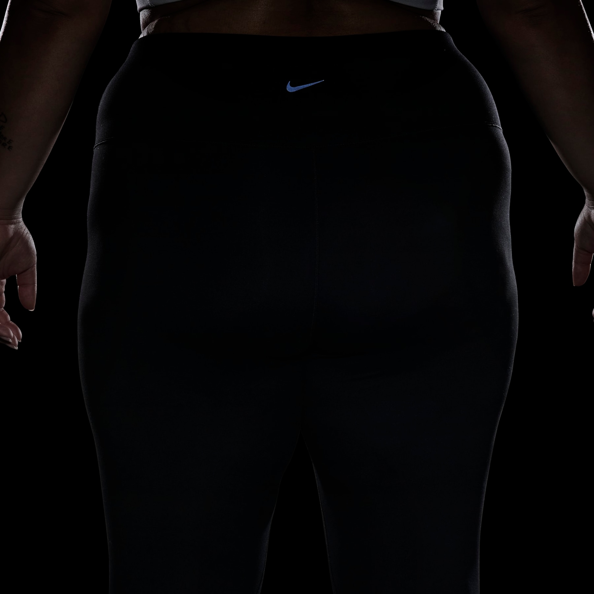 Plus Size - Legging Nike Dri-FIT One Feminina - Foto 9