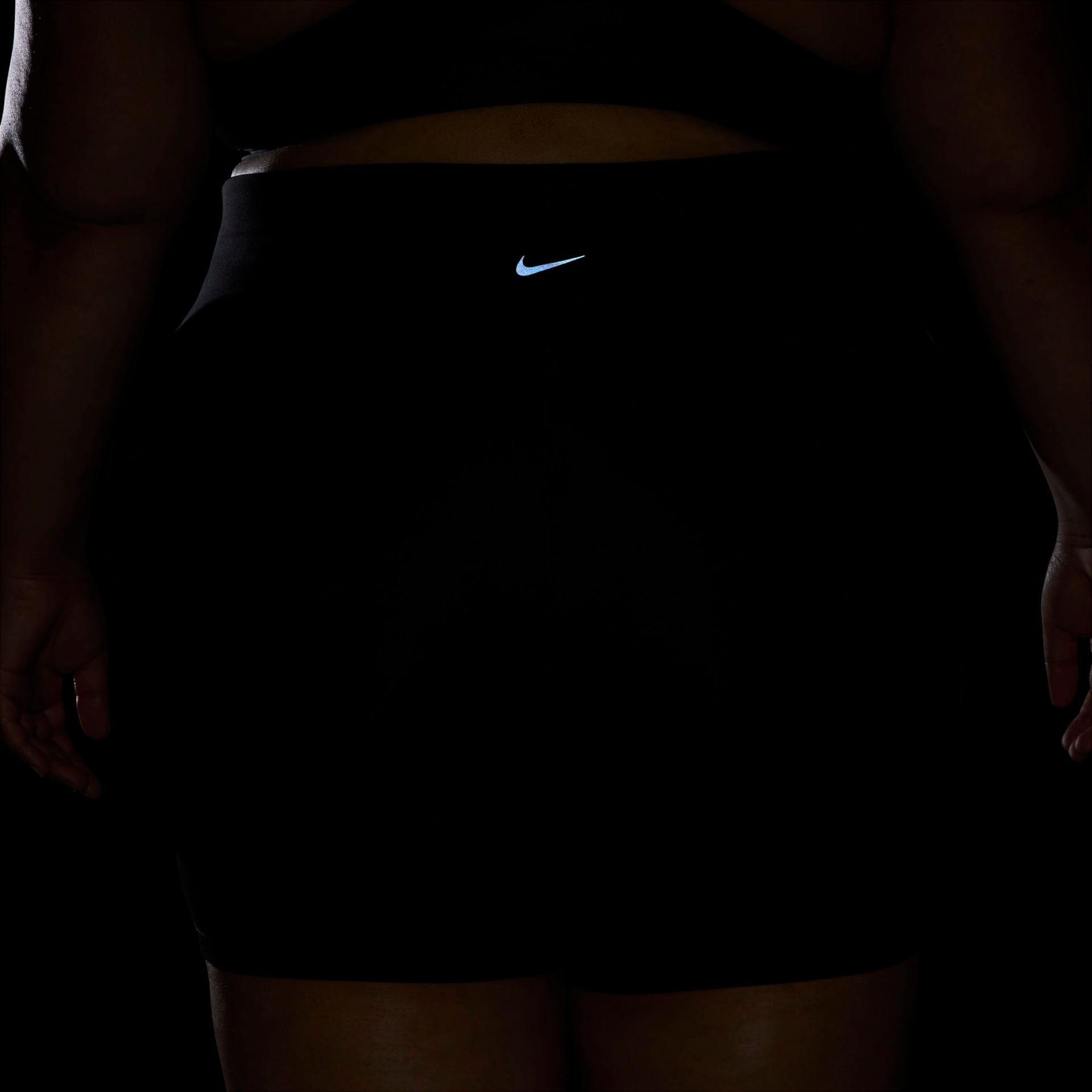 Shorts Nike Dri-FIT One HR 8IN Feminino - Foto 9