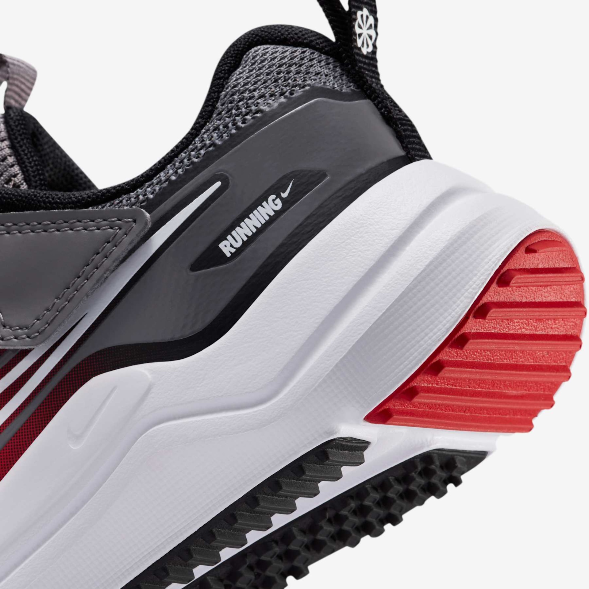 Tênis Nike Cosmic Runner Infantil - Foto 8