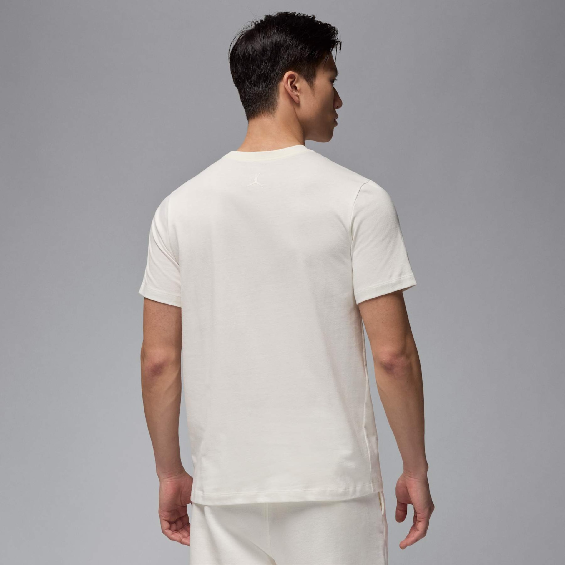 Camiseta Jordan Flight Essentials Masculina - Foto 2