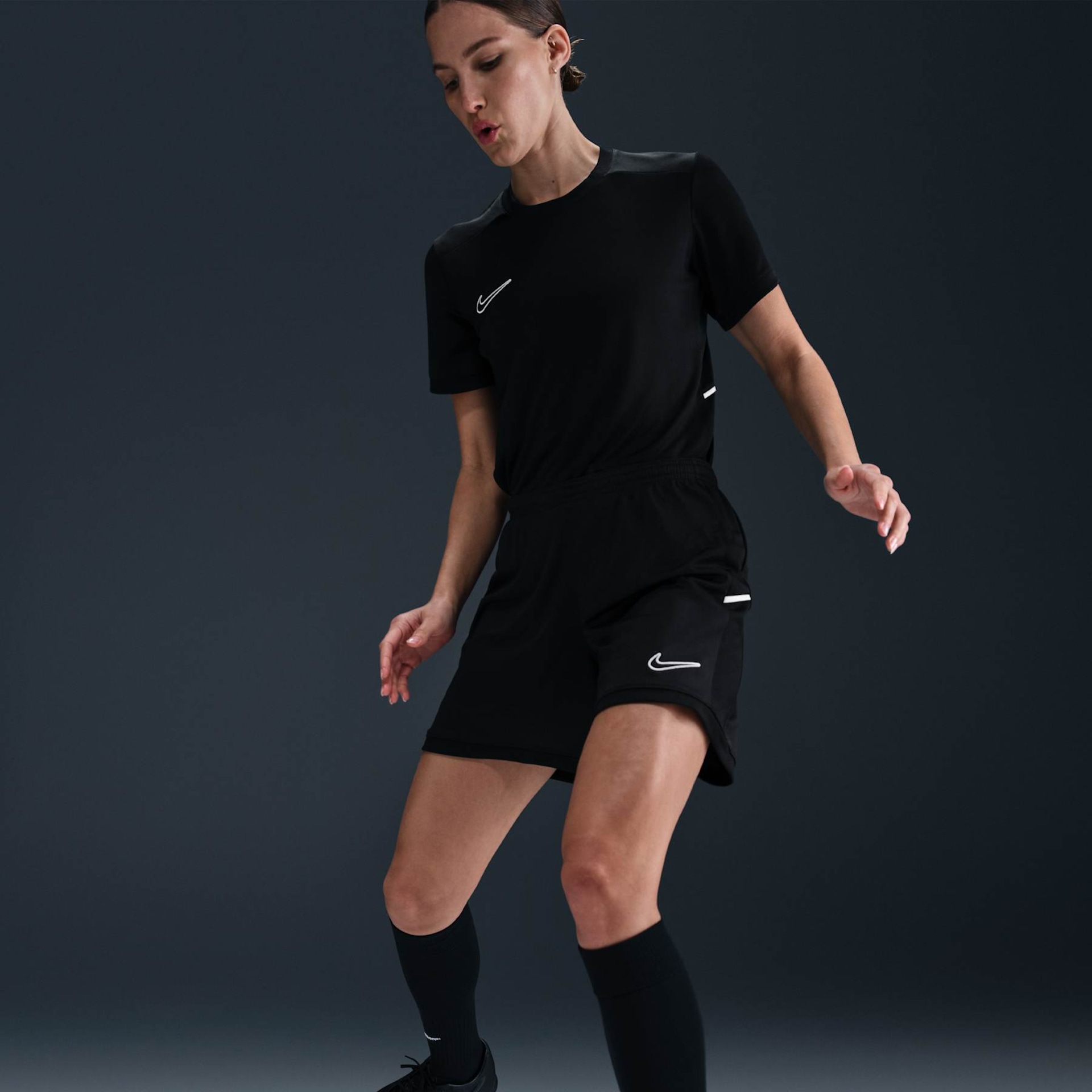 Shorts Nike Academy Feminino - Foto 5