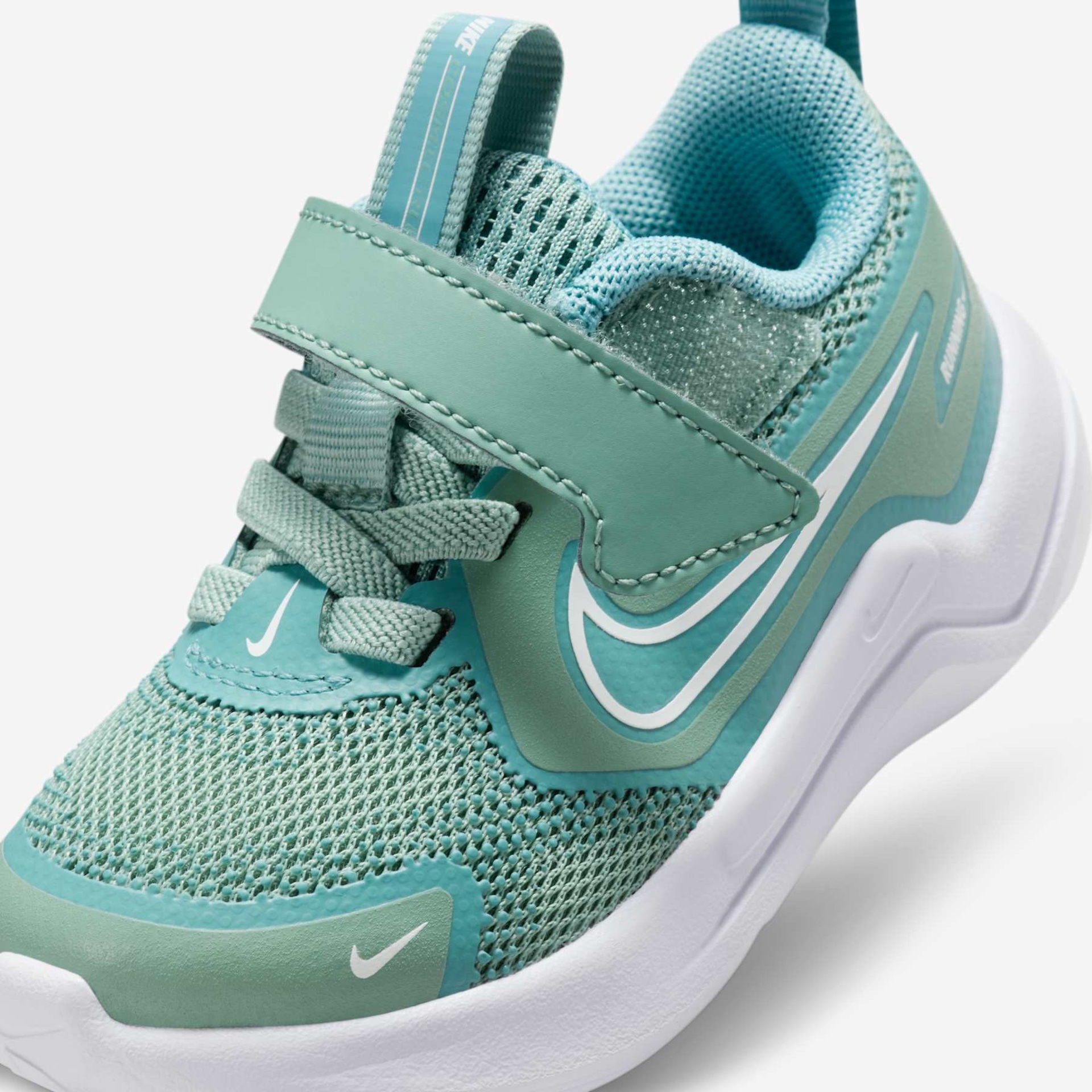 Tênis Nike Cosmic Runner Infantil - Foto 7