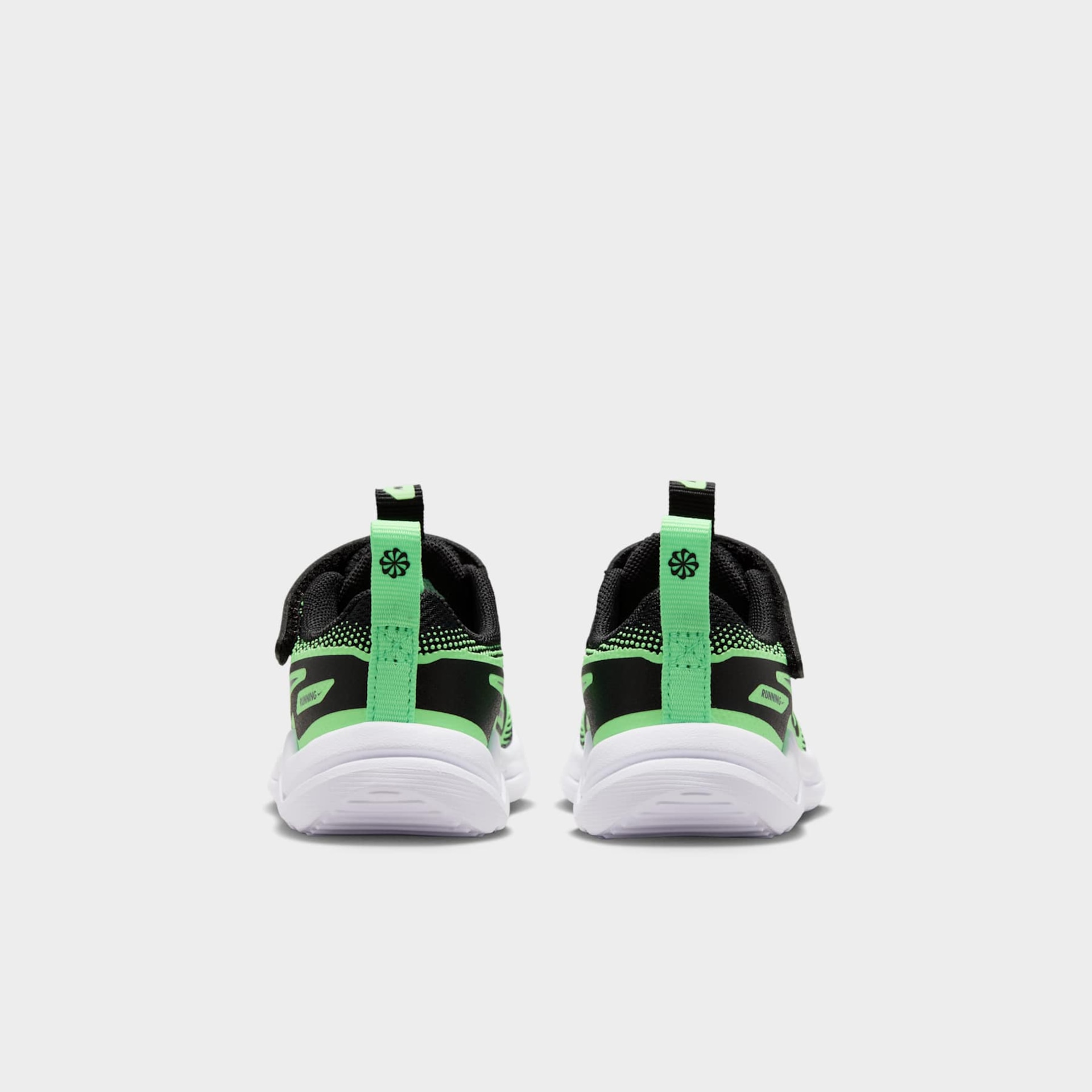Tênis Nike Cosmic Runner Infantil - Foto 6