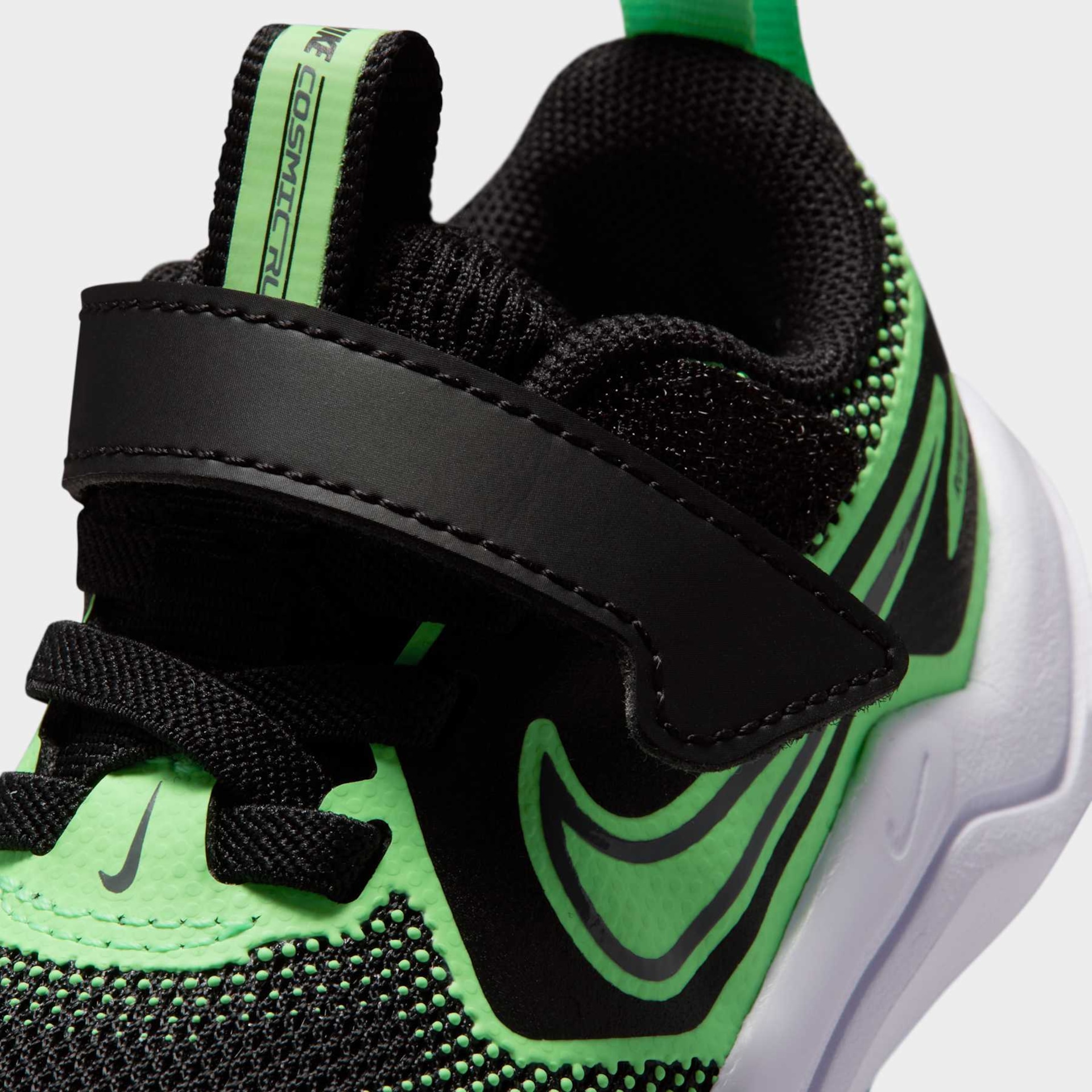 Tênis Nike Cosmic Runner Infantil - Foto 7