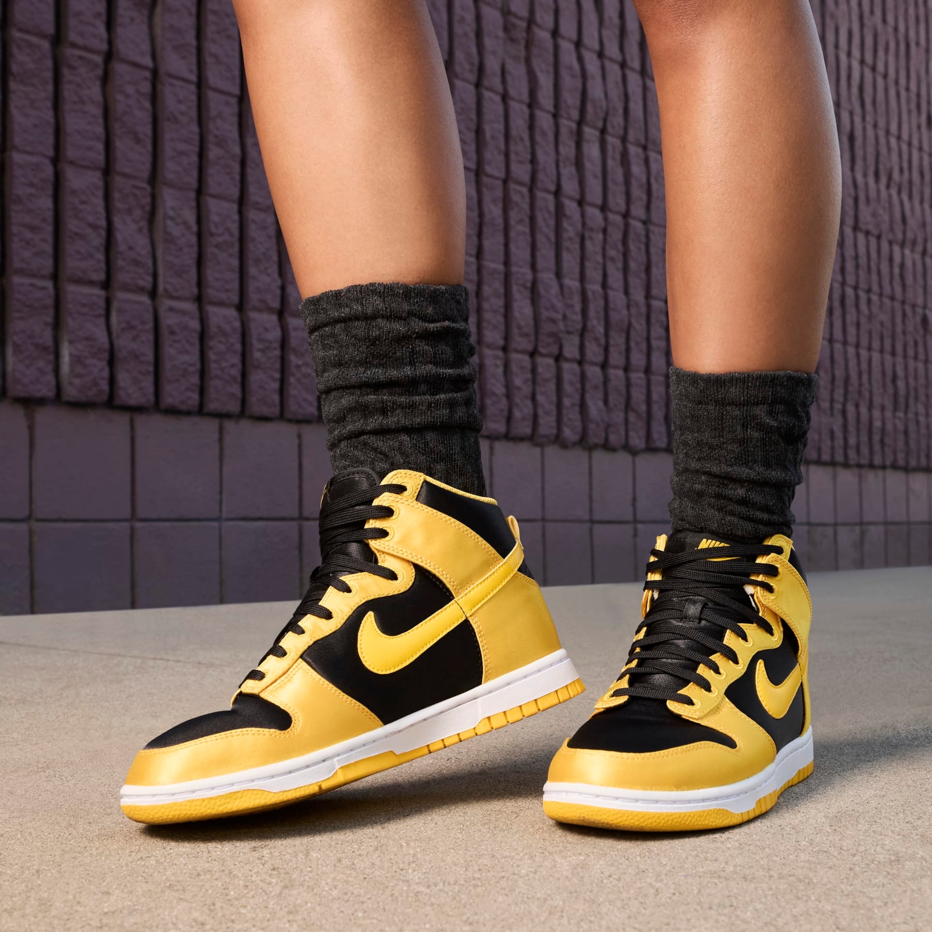 Tênis Nike Dunk High Twist Feminino - Foto 4
