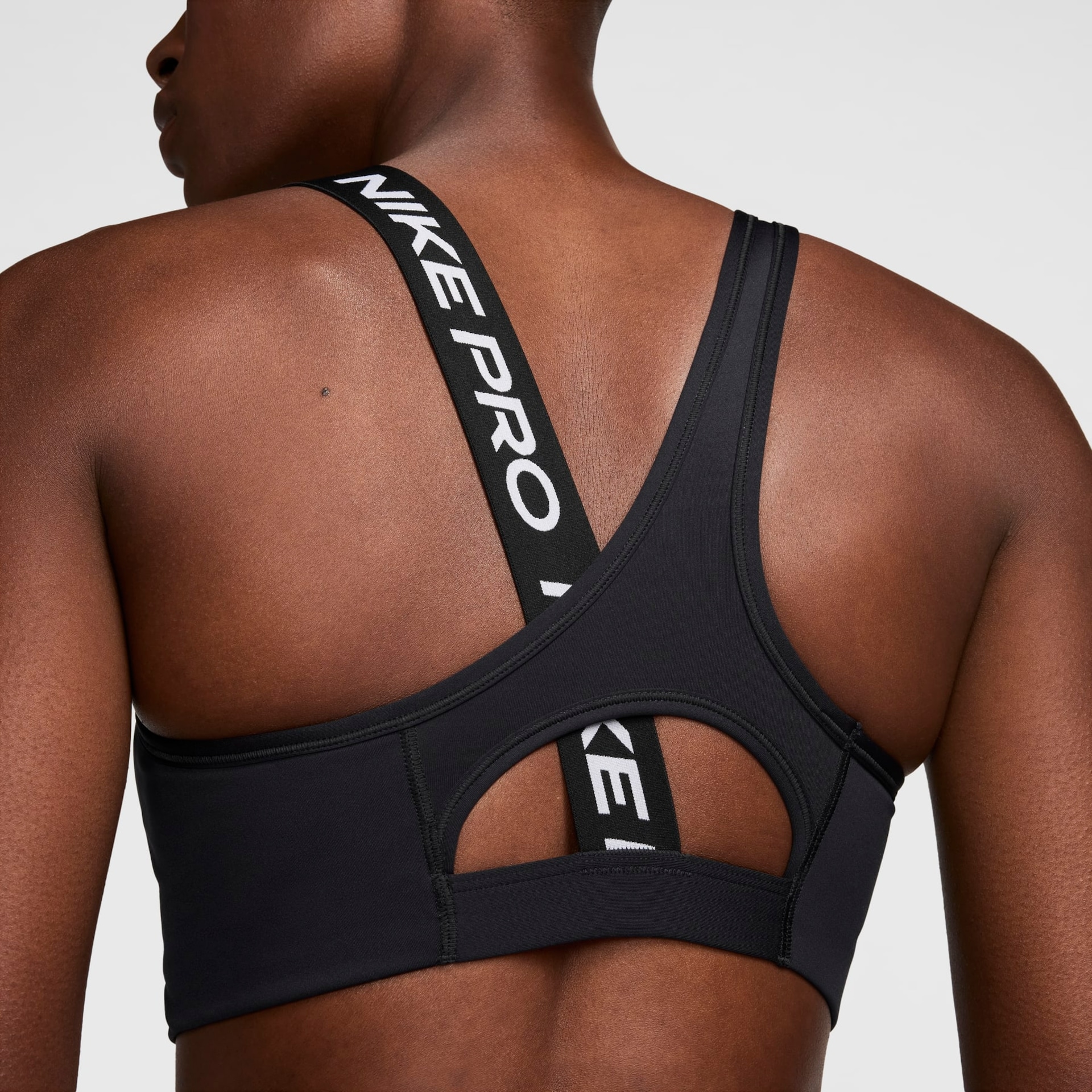 Top Nike Pro Swoosh Feminino - Foto 6