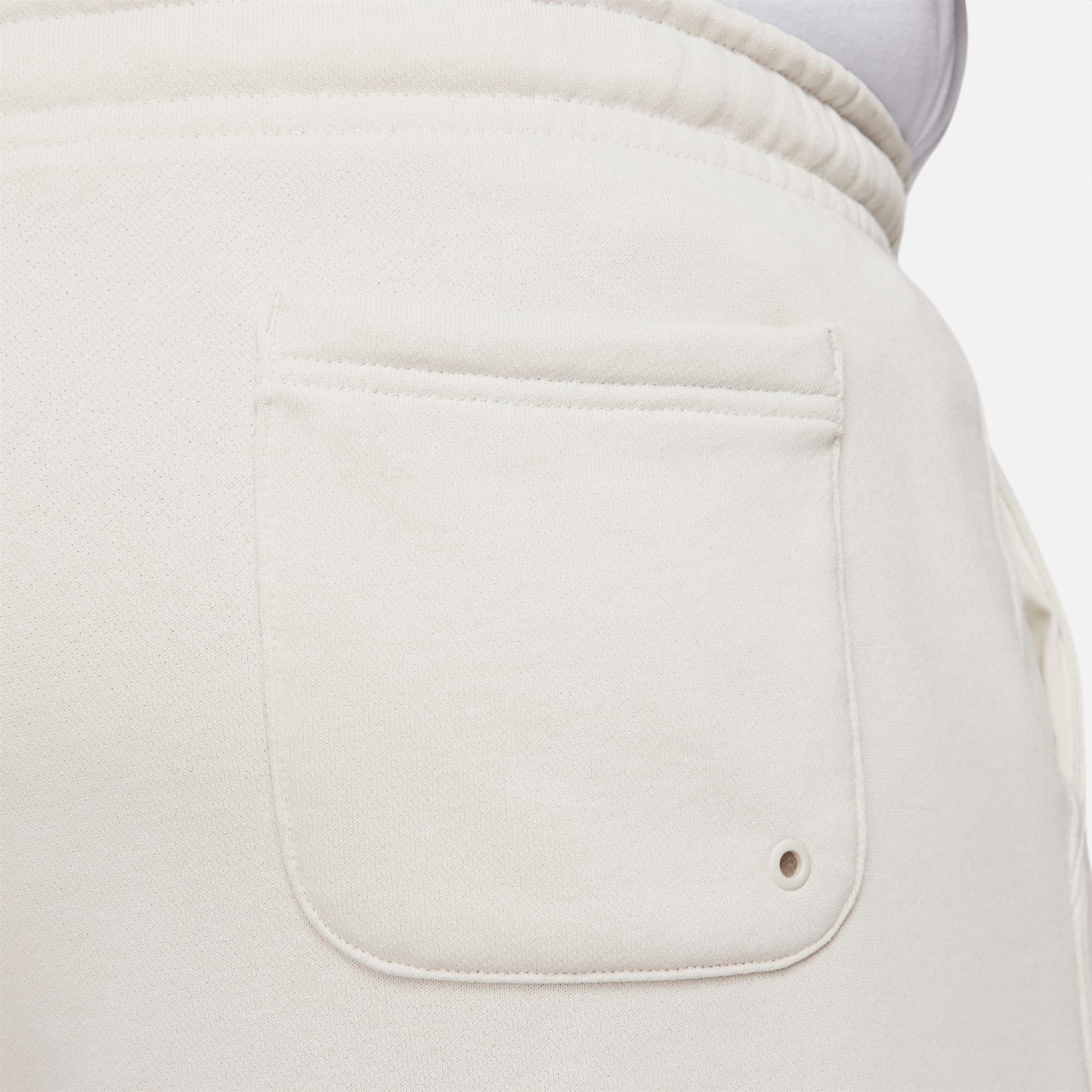 Shorts Nike Club Flow Masculino - Foto 13