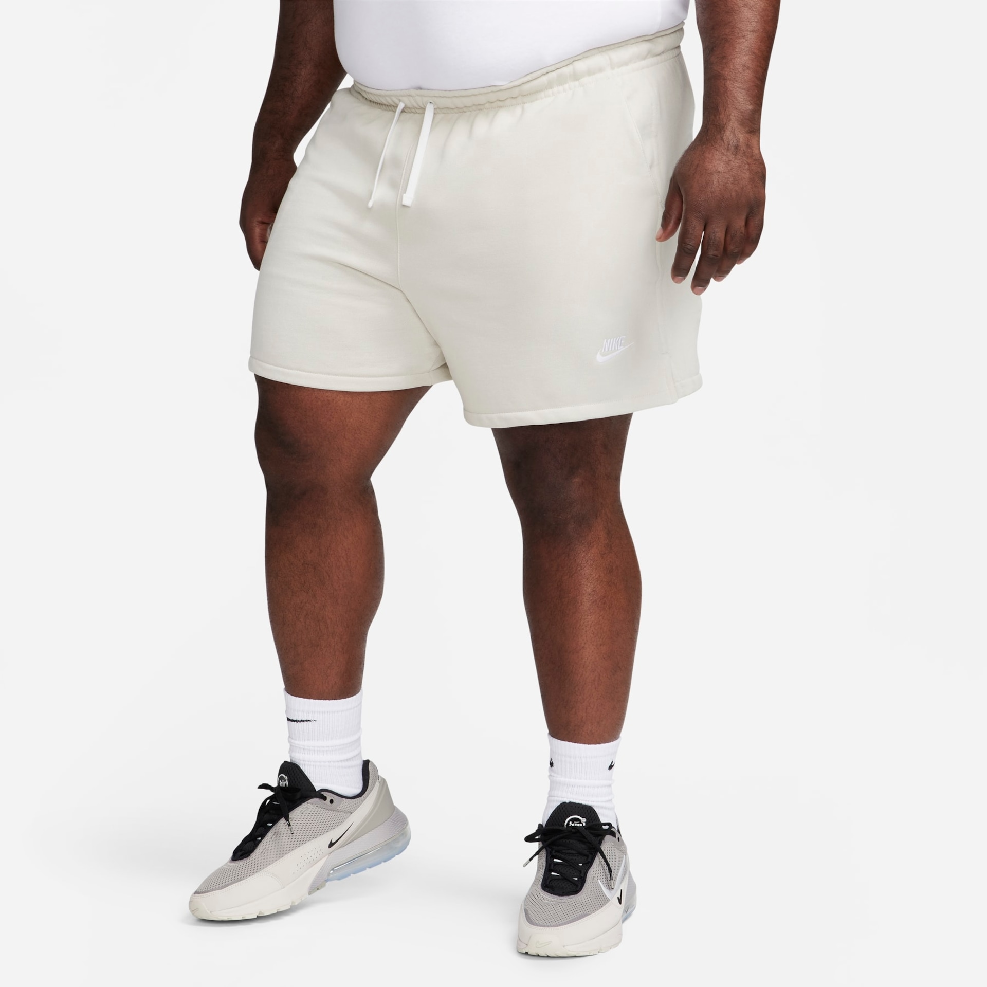 Shorts Nike Club Flow Masculino - Foto 8