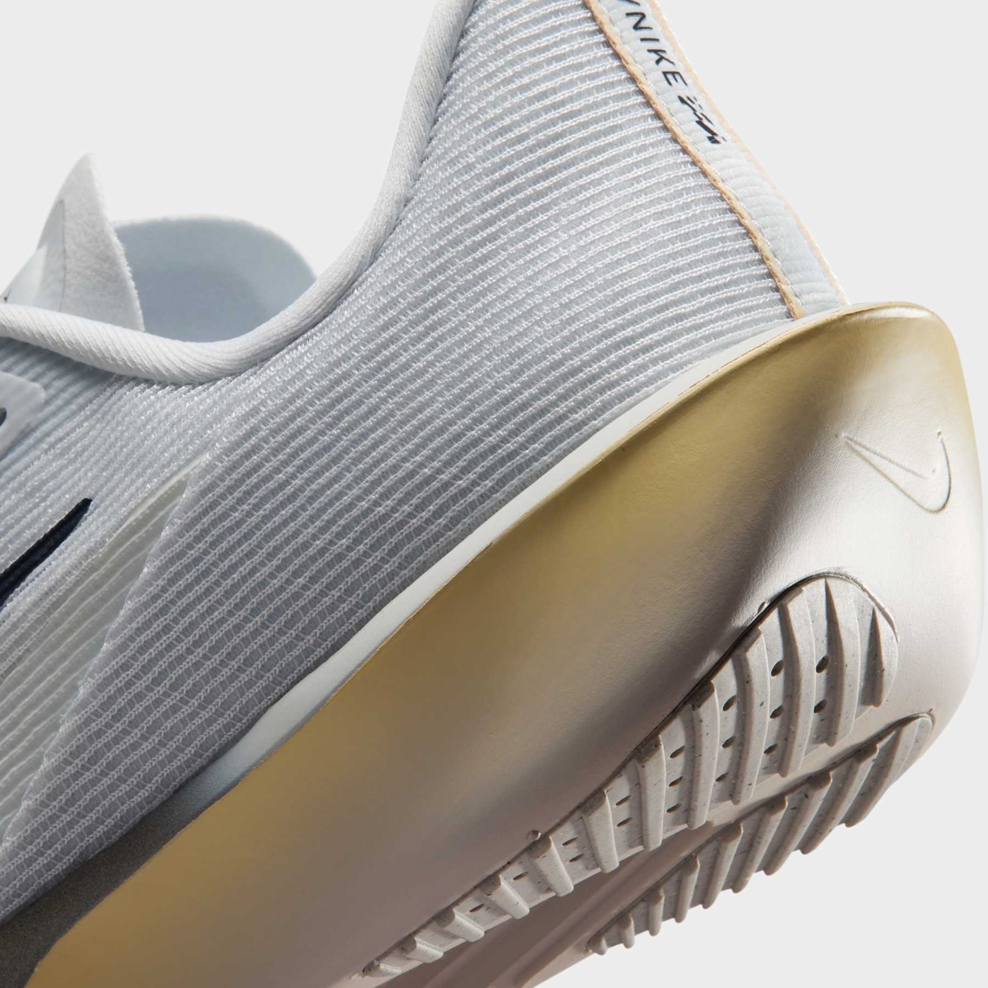 Tênis Nike Rival Fly 4 Masculino - Foto 8