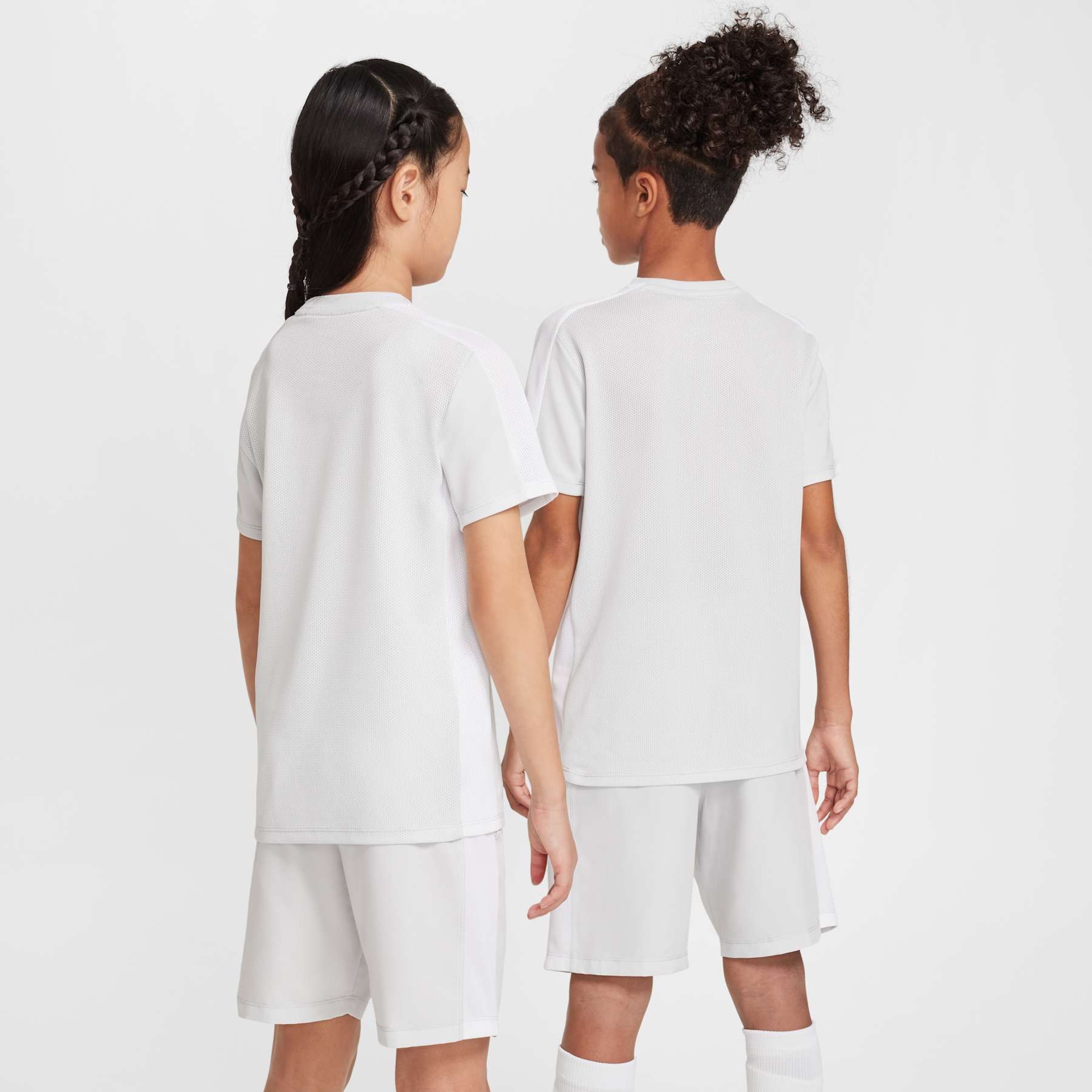 Camiseta Nike Dri-FIT Academy23 Infantil - Foto 2