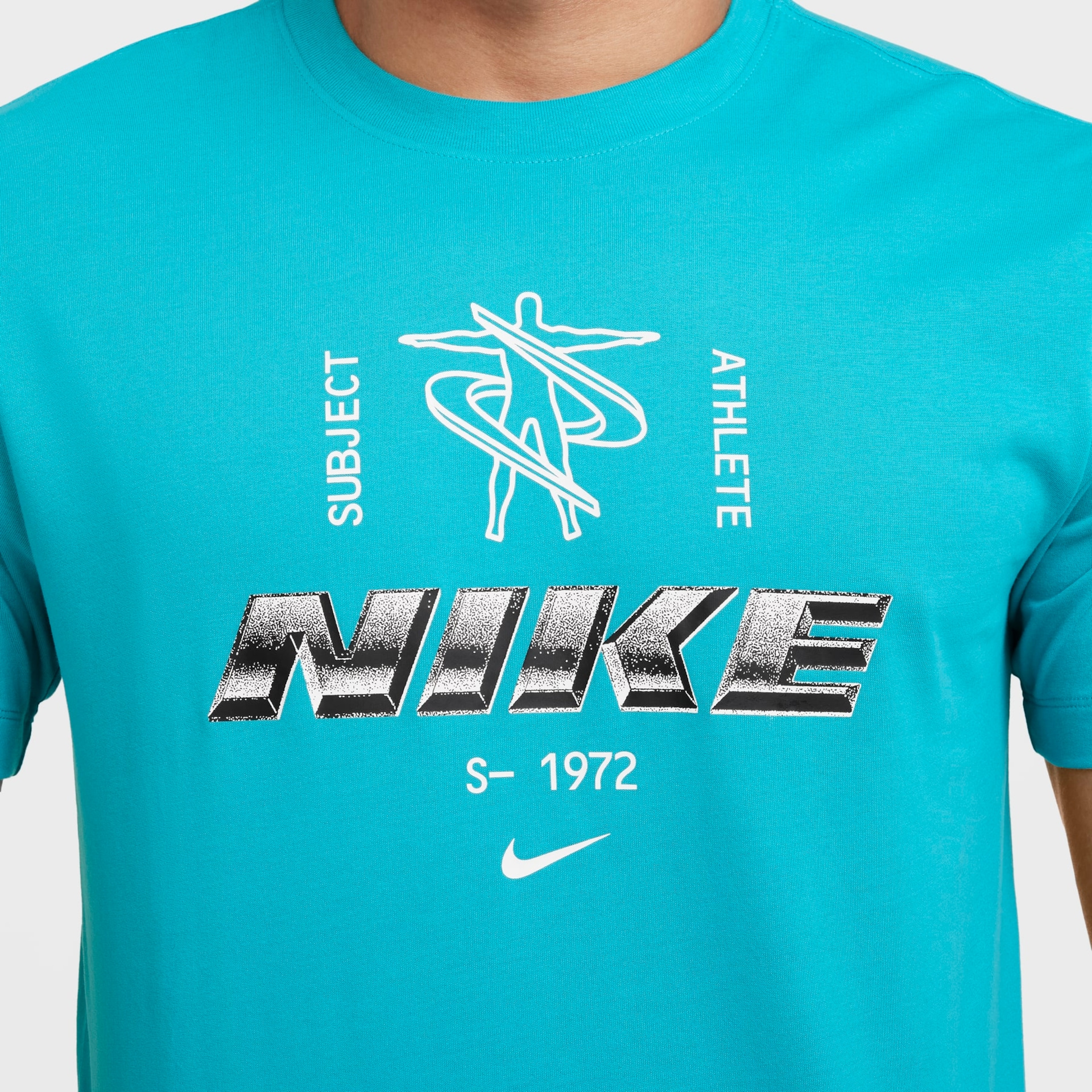 Camiseta Nike Fri-FIT GFX Masculina - Foto 4