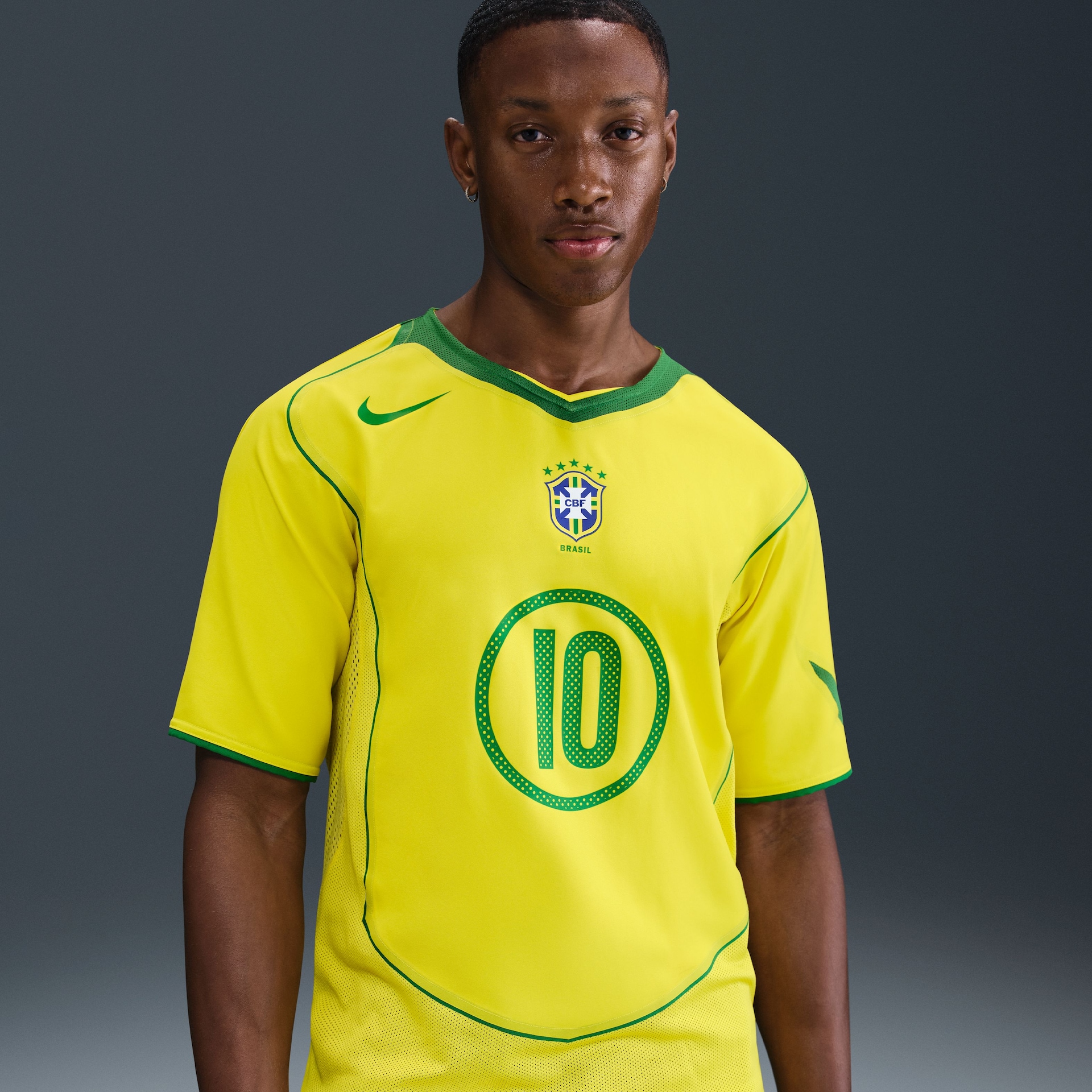 Imagem principal de Camisa Brasil Nike Reedição Total 90 Ronaldinho Masculina