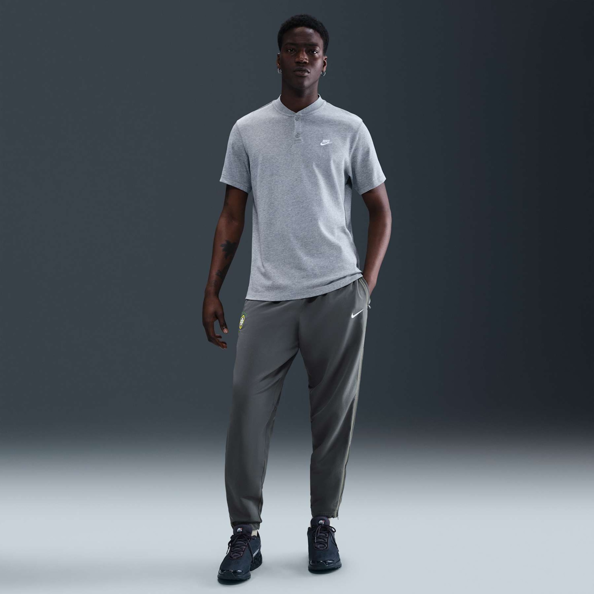 Imagem principal de Calça Brasil Nike Reedição Total 90 Masculina
