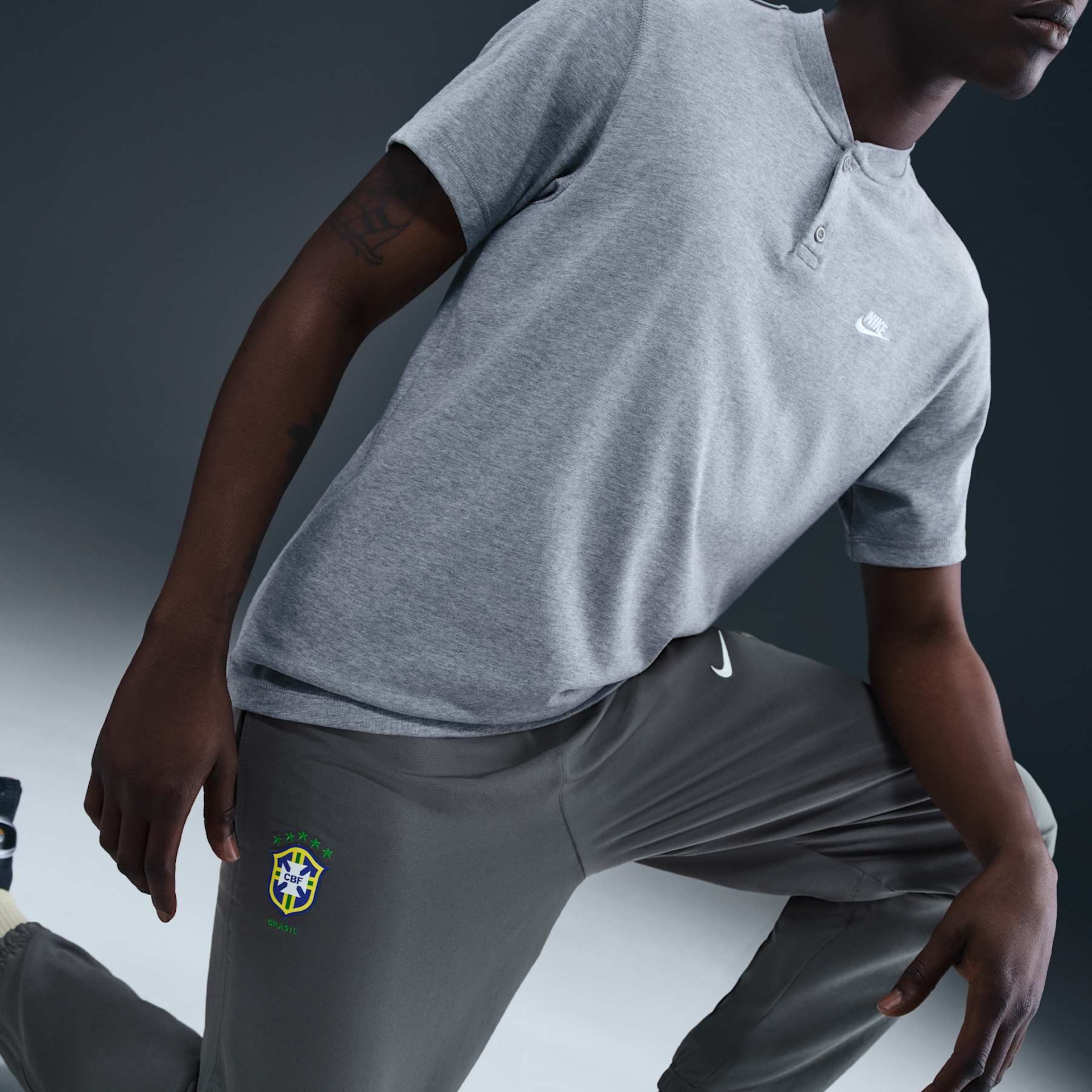 Calça Brasil Nike Reedição Total 90 Masculina - Foto 5