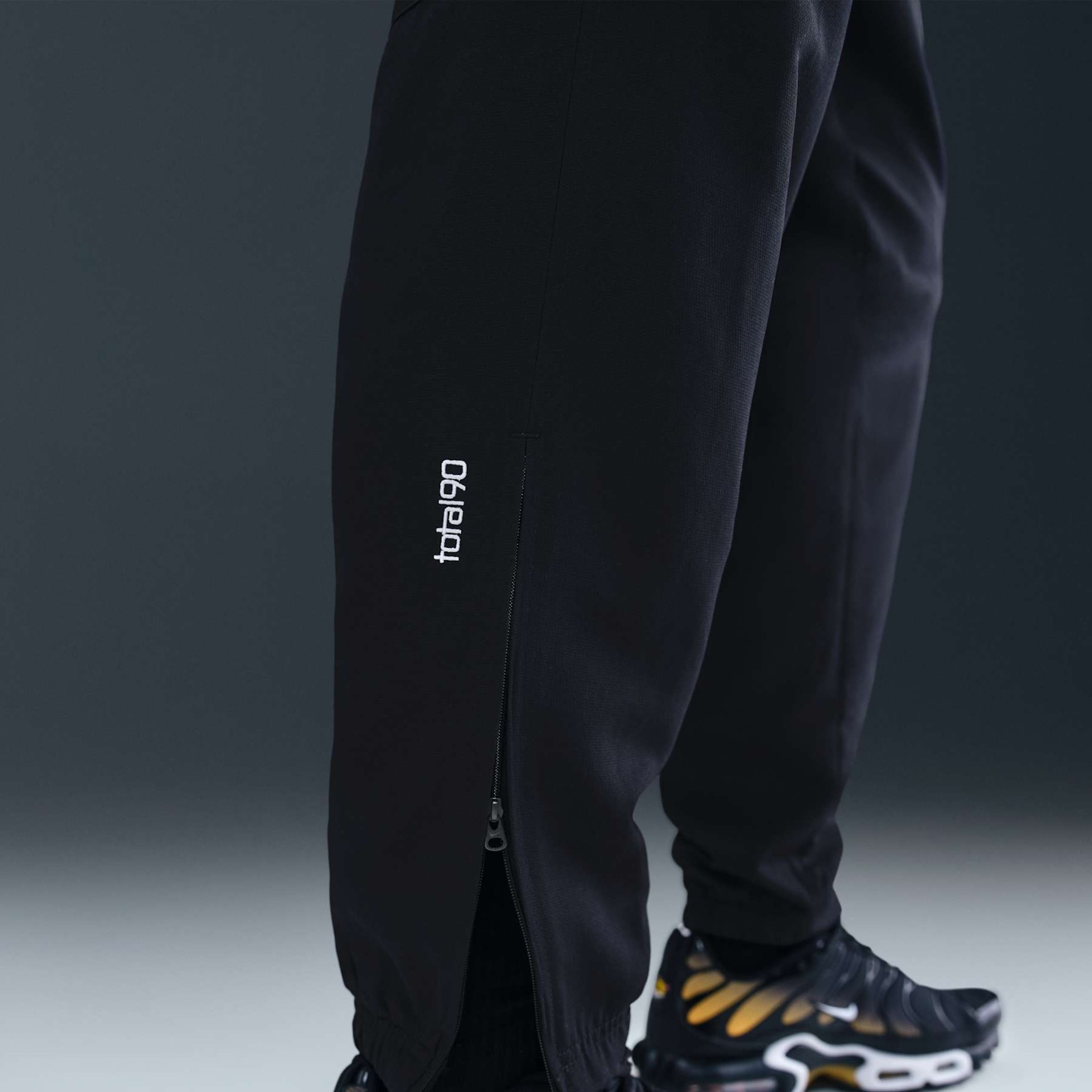 Calça Coreia Nike Reedição Total 90 Masculina - Foto 3