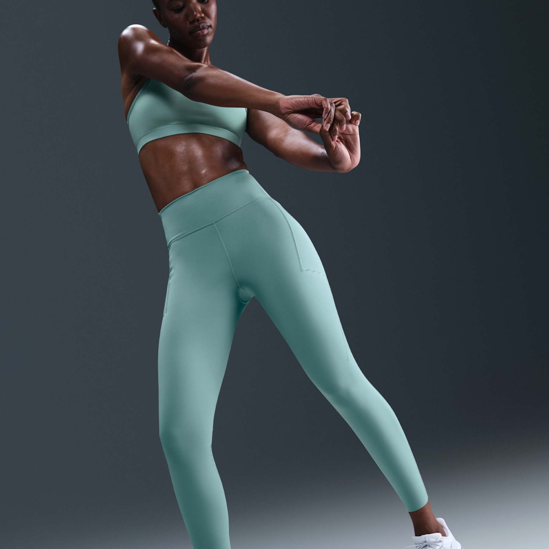 Legging Nike Dri-FIT Swift Feminina - Foto 2