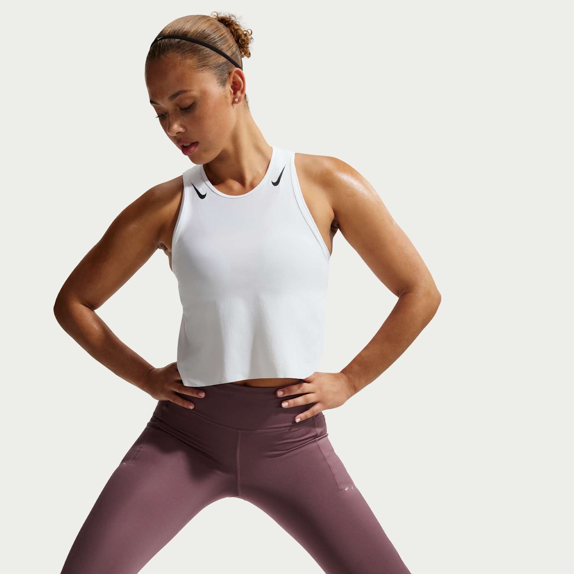 Legging Nike Dri-FIT Swift Feminina - Foto 4