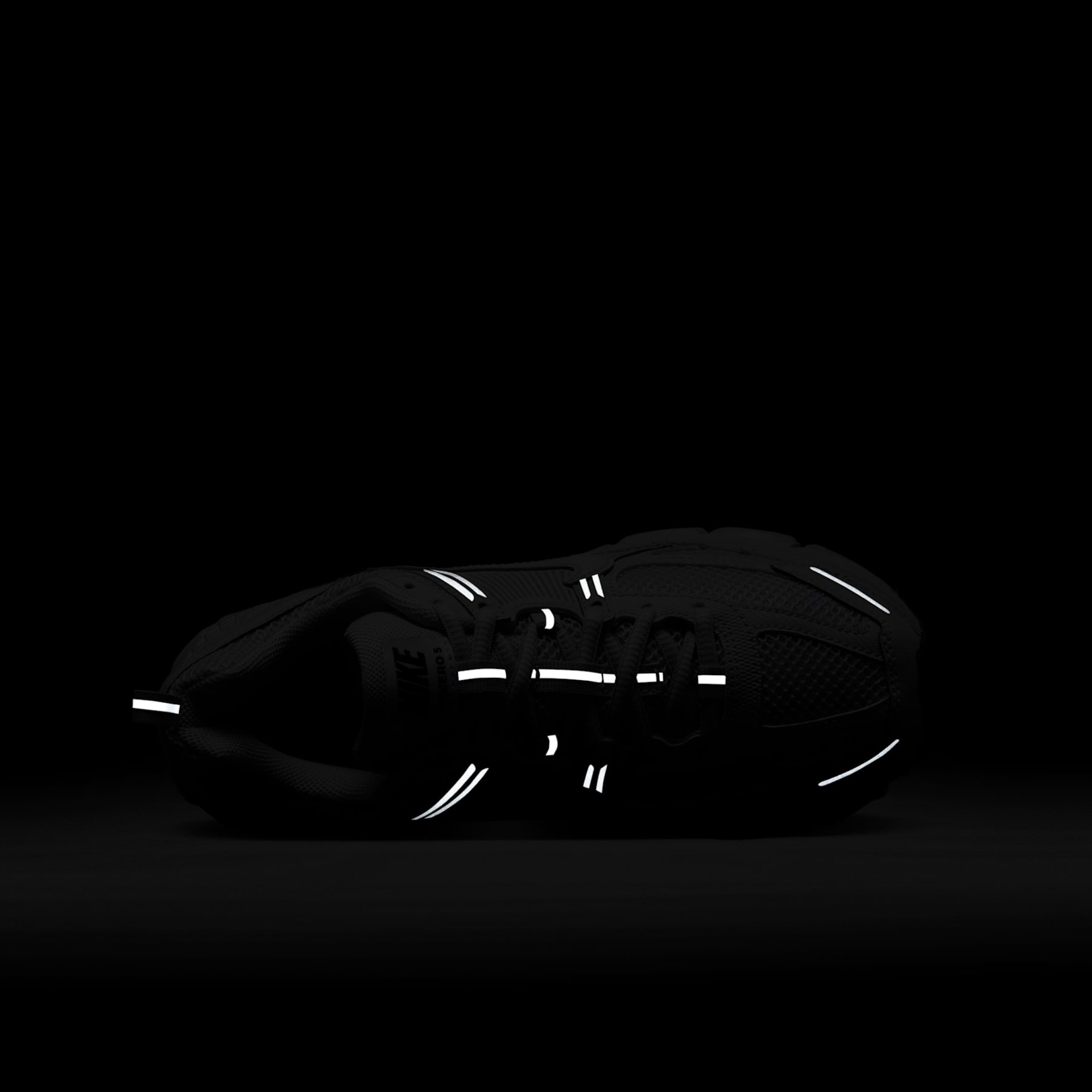 Tênis Nike Vomero 5 Infantil - Foto 9