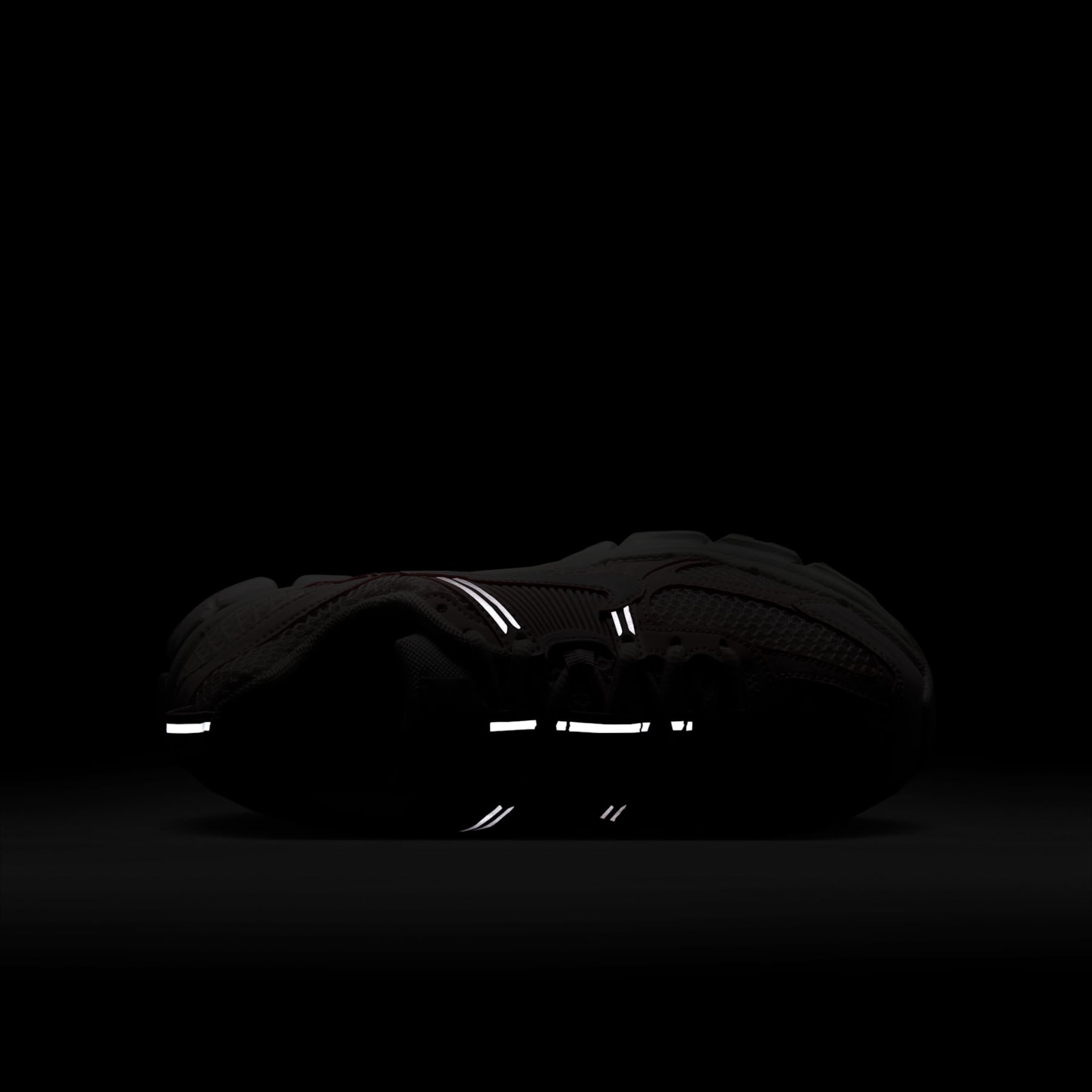 Tênis Nike Vomero 5 Infantil - Foto 9