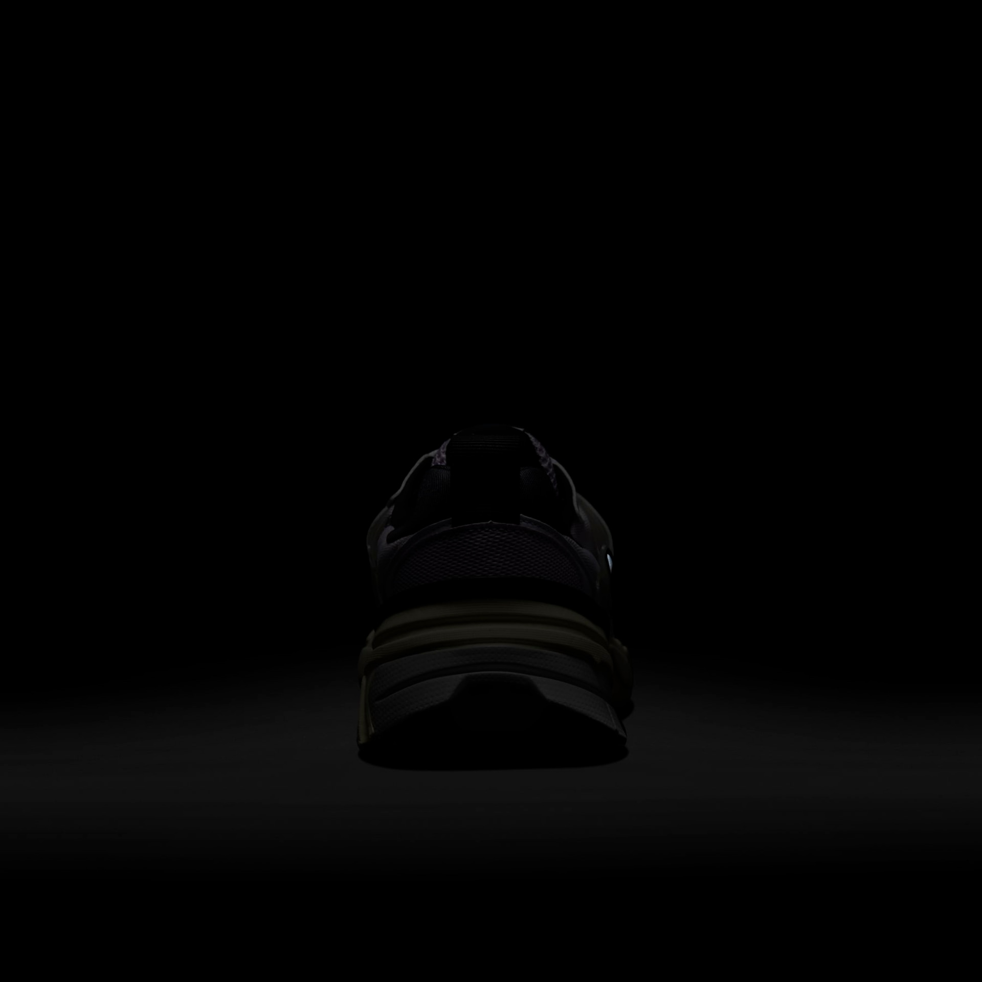 Tênis Nike V2K Run Feminino - Foto 10