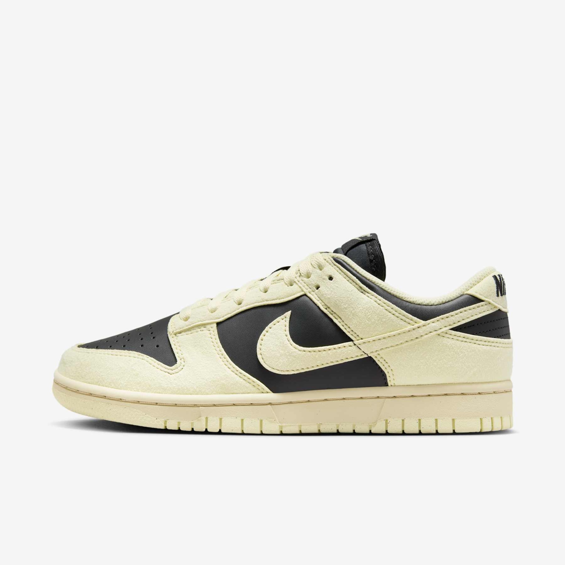 Imagem principal de Tênis Nike Dunk Low Feminino