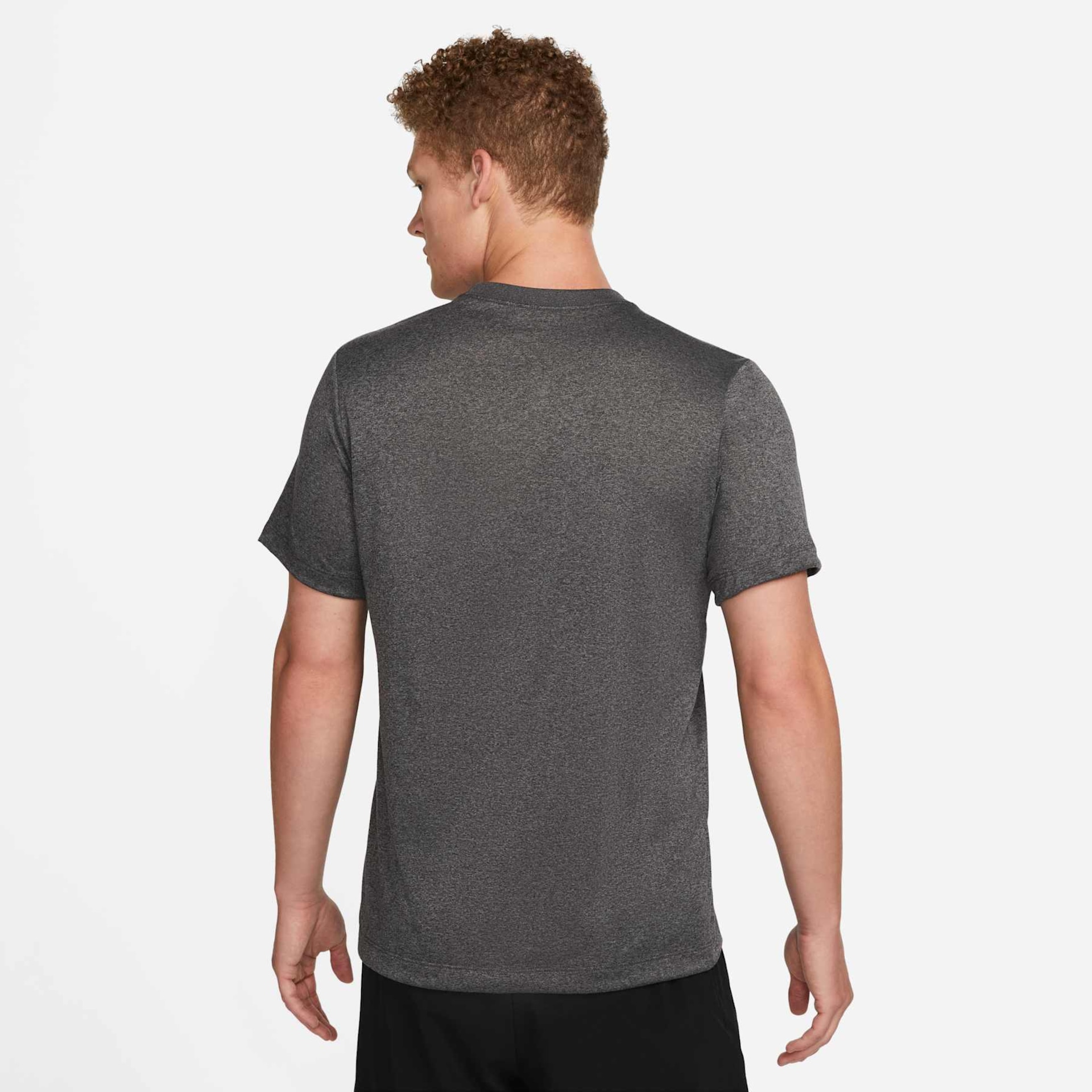 Camiseta Nike Dri-FIT Seasonal Masculina - Foto 2