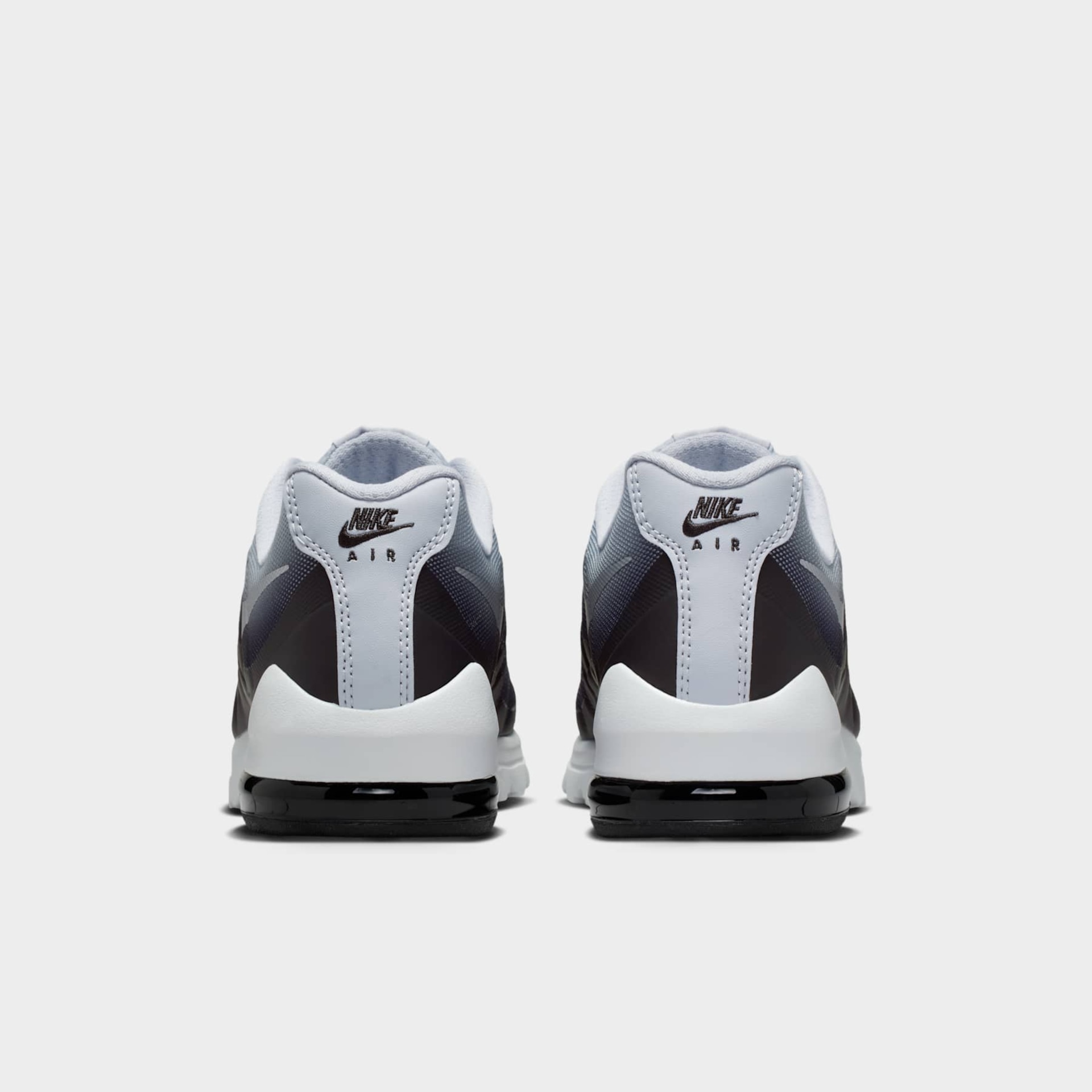 Tênis Nike Air Max Invigor Feminino - Foto 6