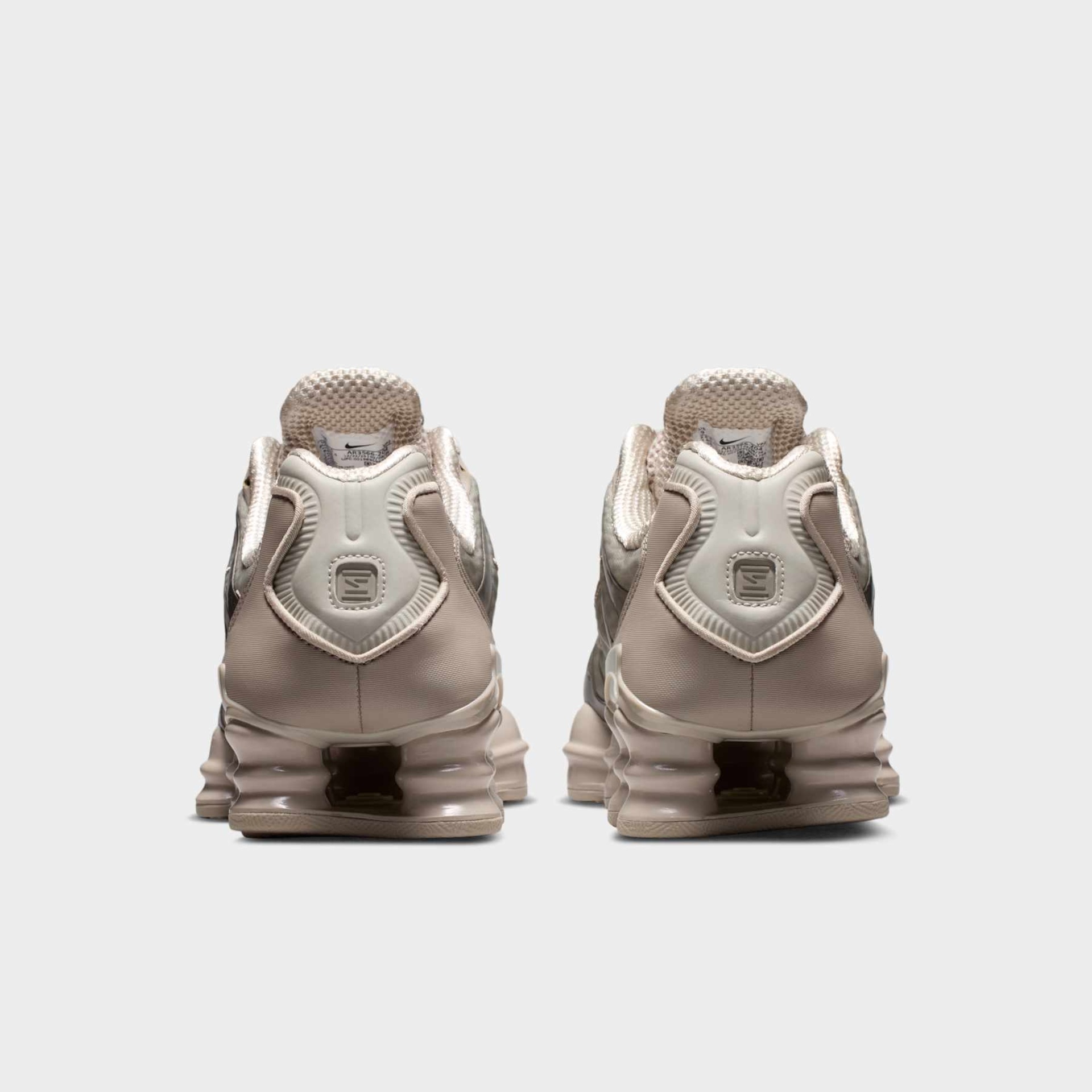 Tênis Nike Shox TL Feminino - Foto 6