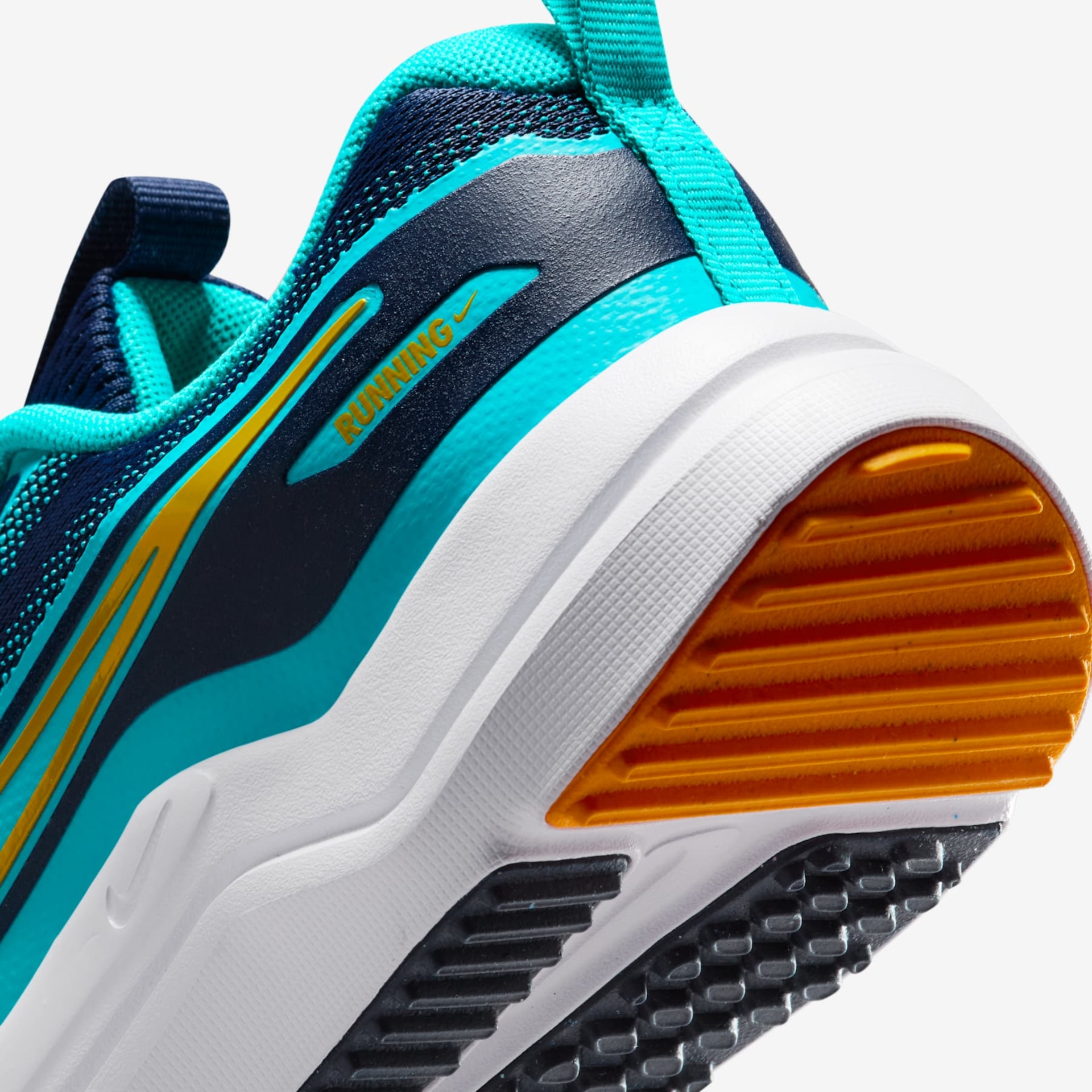 Tênis Nike Cosmic Runner Infantil - Foto 8