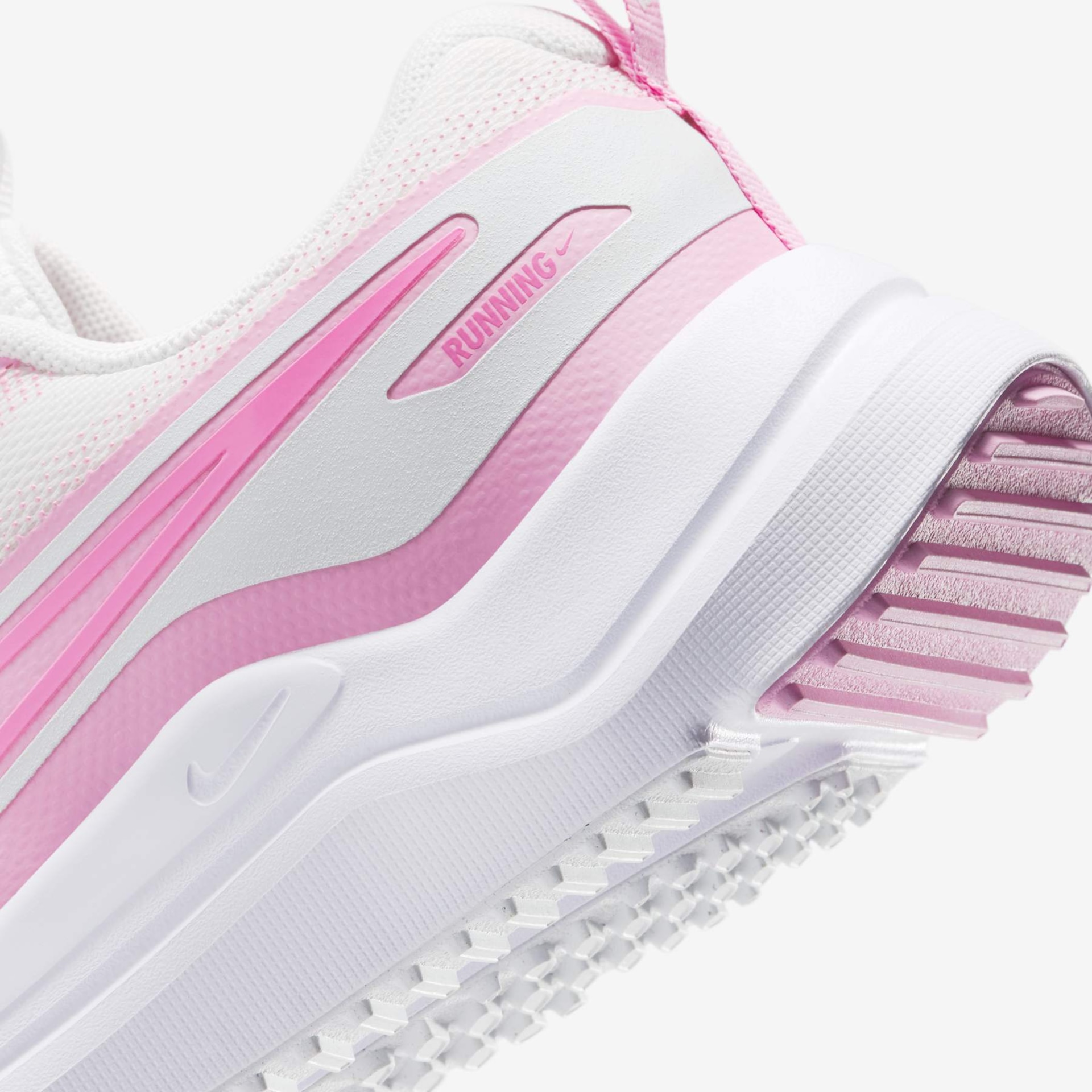 Tênis Nike Cosmic Runner Infantil - Foto 8