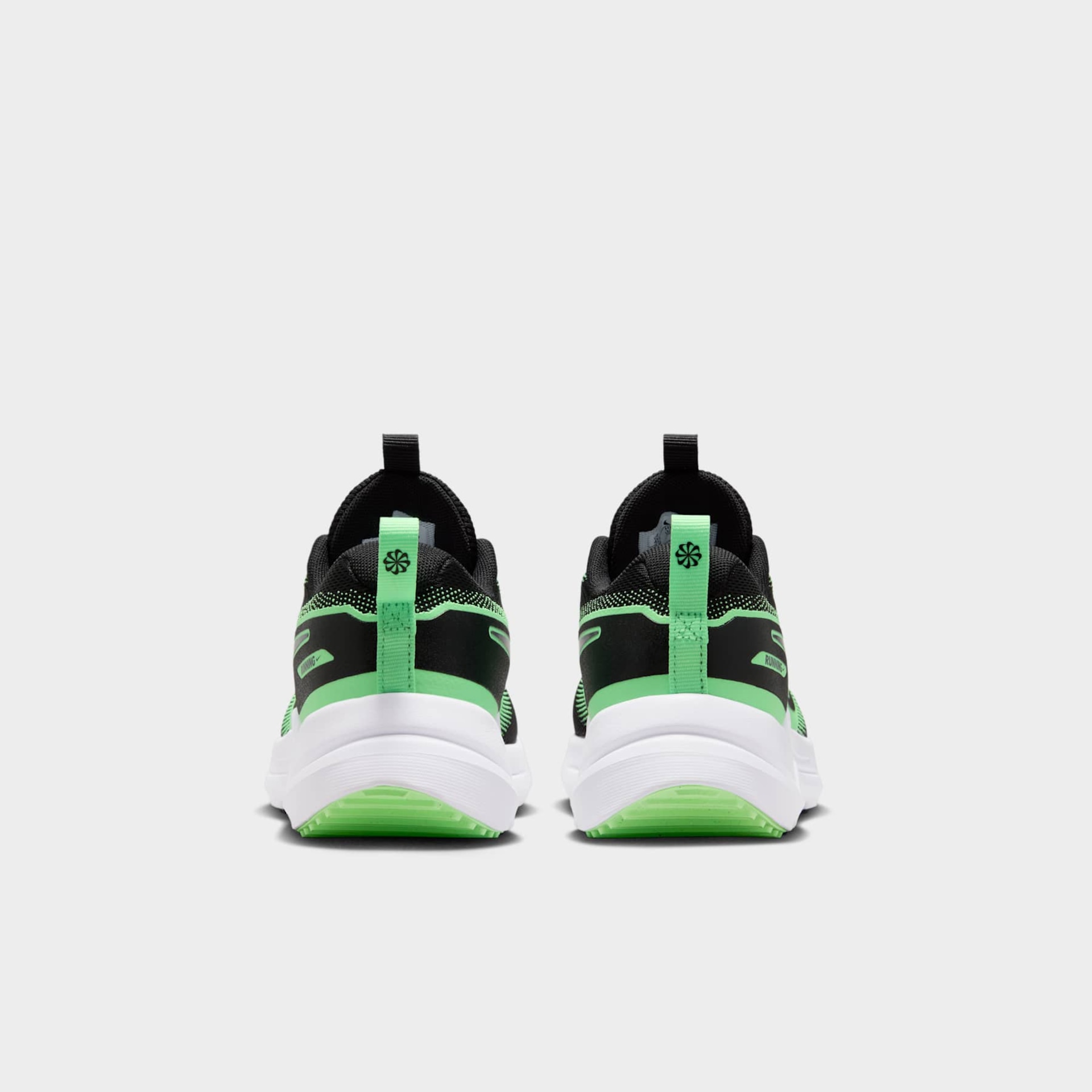 Tênis Nike Cosmic Runner Infantil - Foto 6
