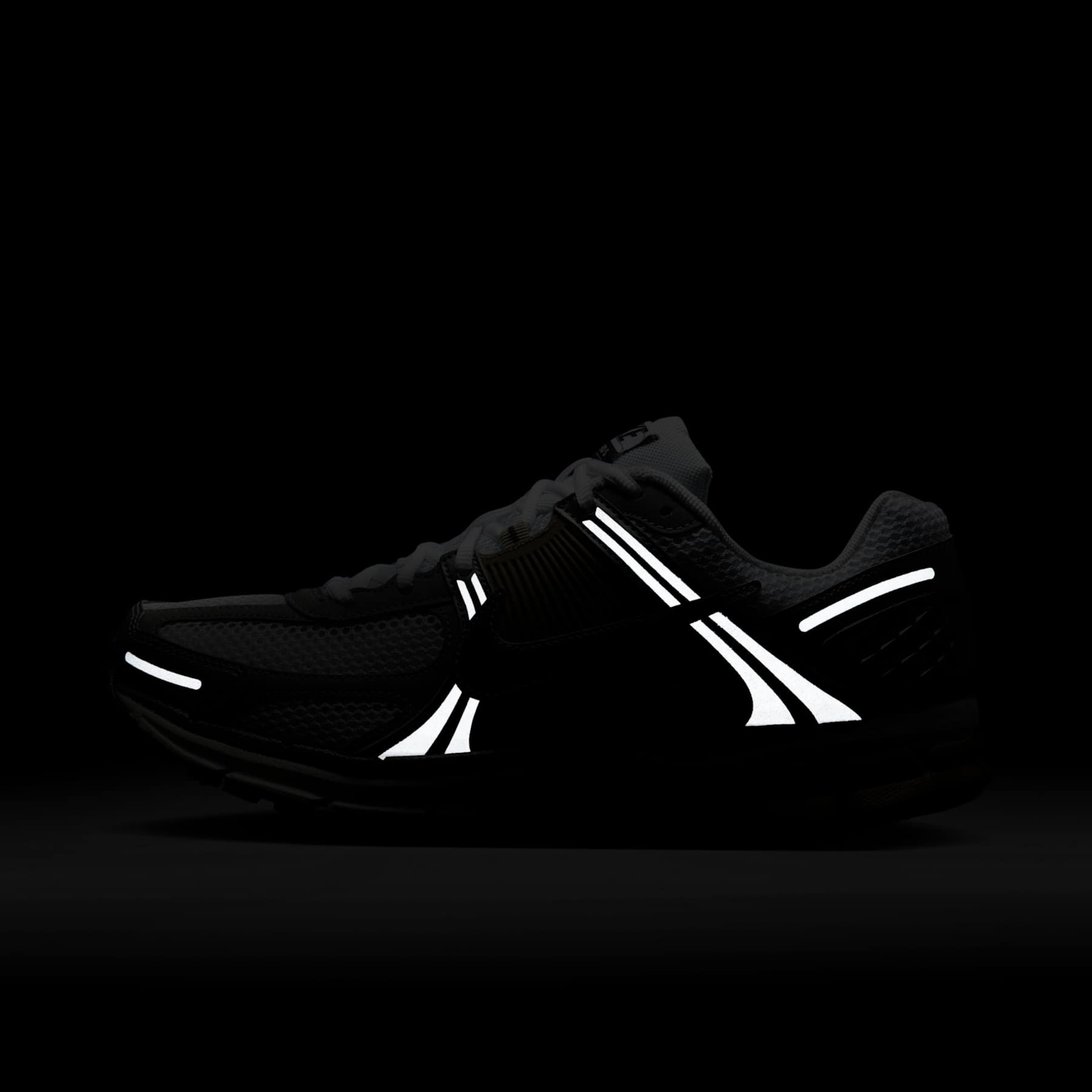 Tênis Nike Zoom Vomero 5 Masculino - Foto 11
