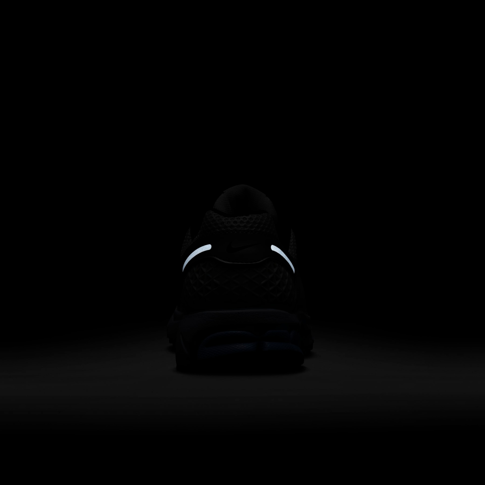 Tênis Nike Zoom Vomero 5 Feminino - Foto 10