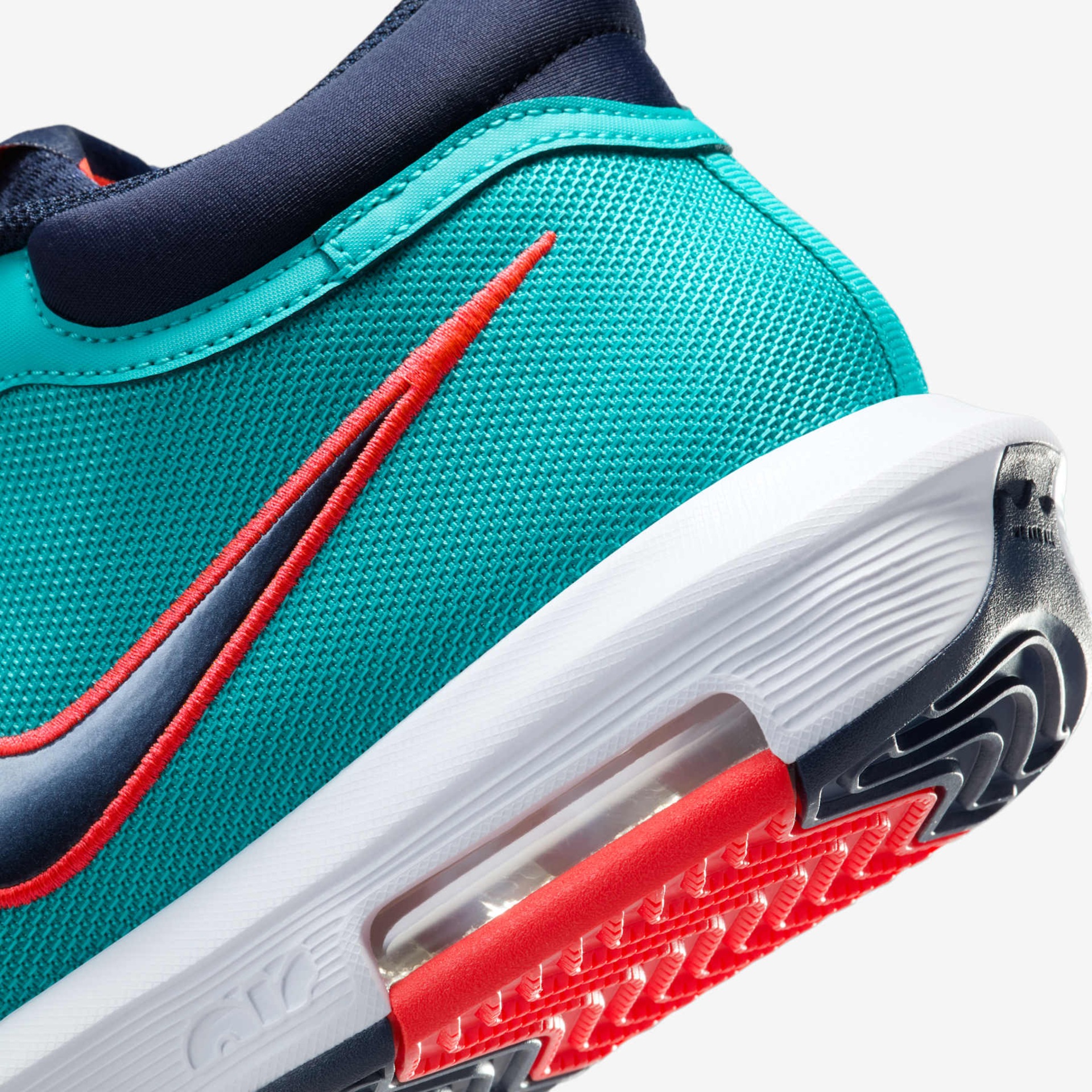 Tênis Nike LeBron Witness 8 Masculino - Foto 8