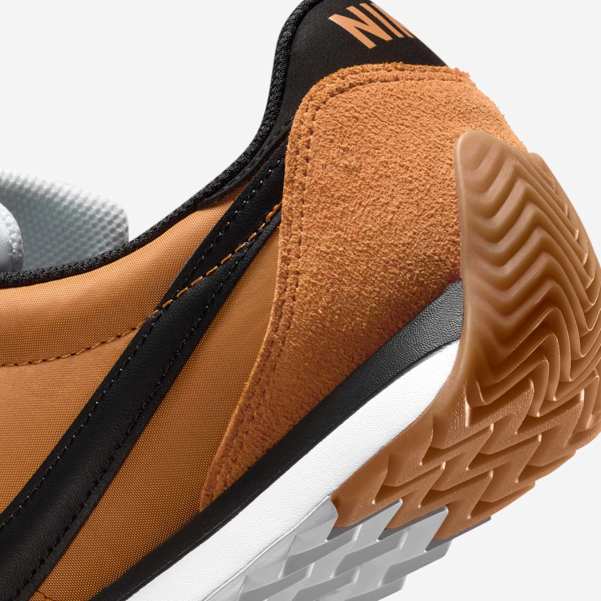 Tênis Nike Pacific Feminino - Foto 8