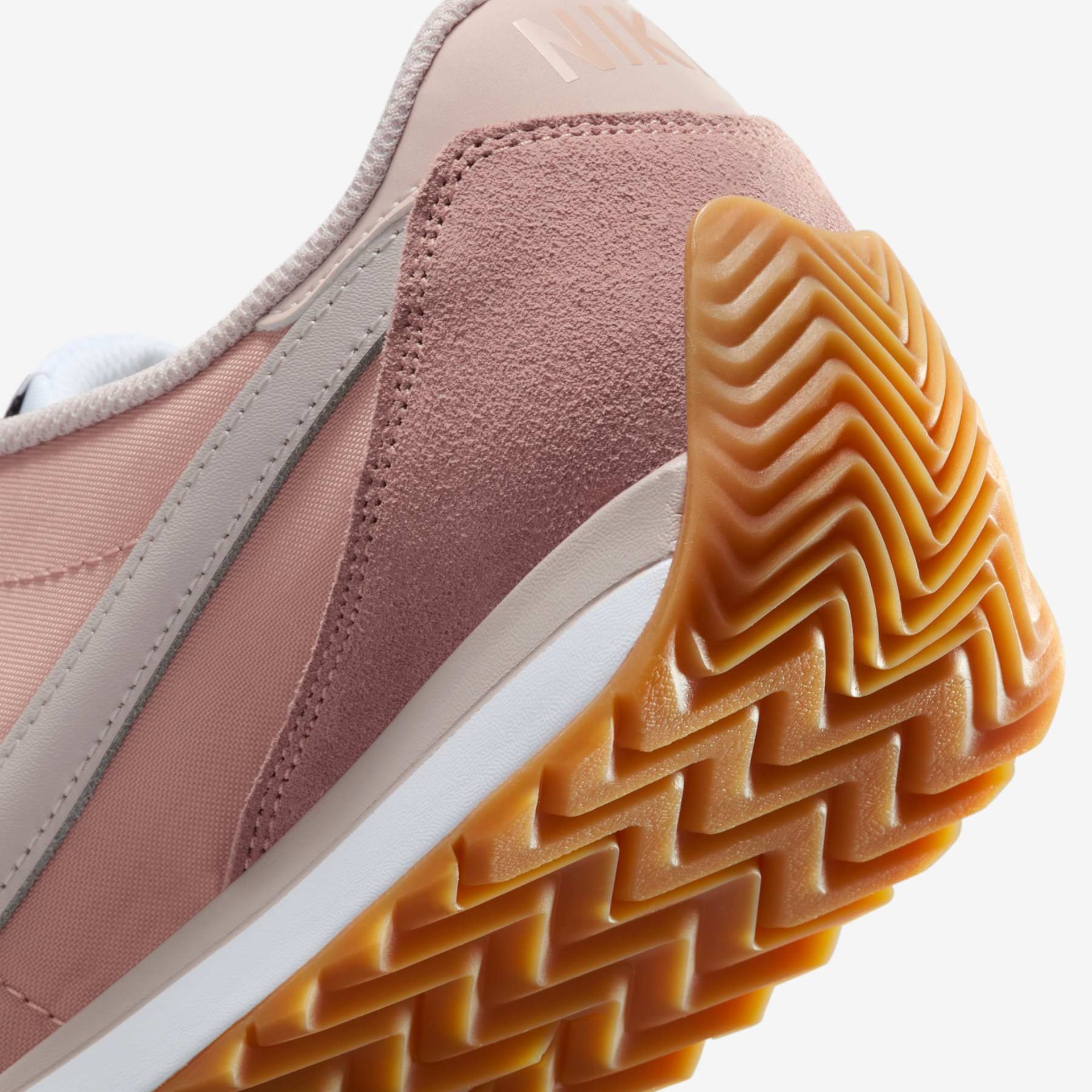 Tênis Nike Pacific Feminino - Foto 8