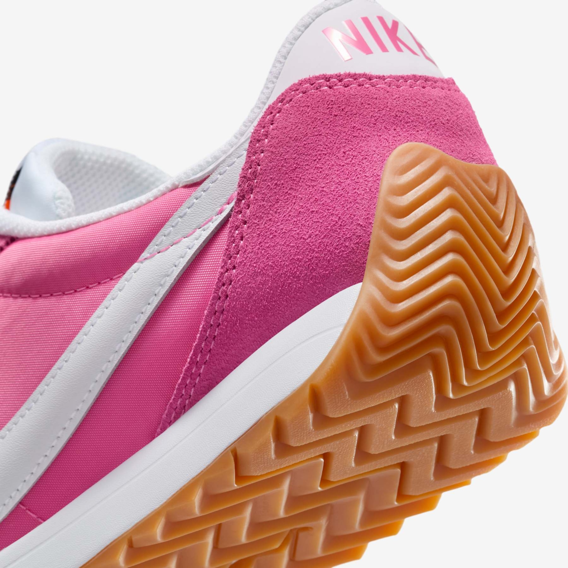 Tênis Nike Pacific Feminino - Foto 8