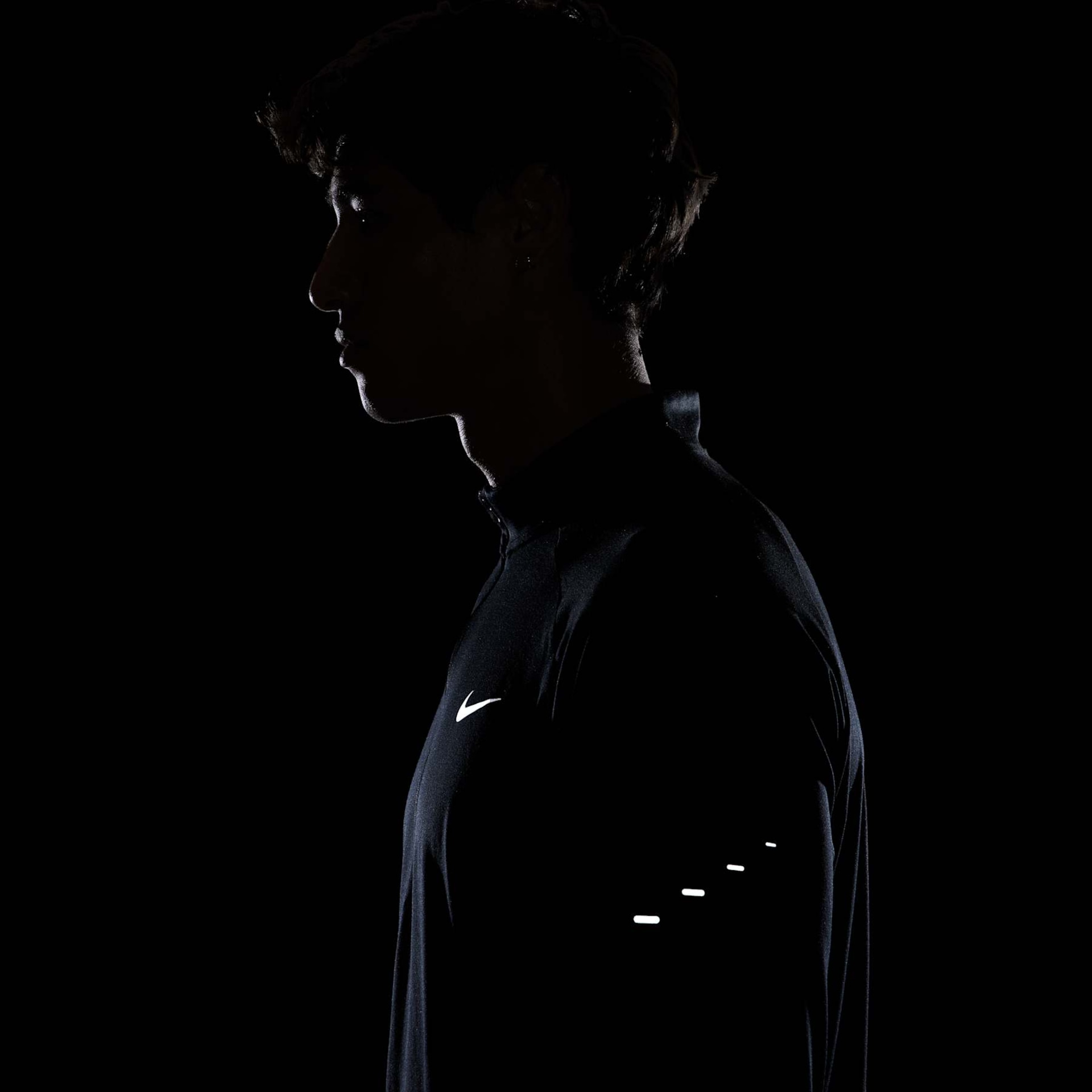 Camiseta Nike Stride Masculina - Foto 9