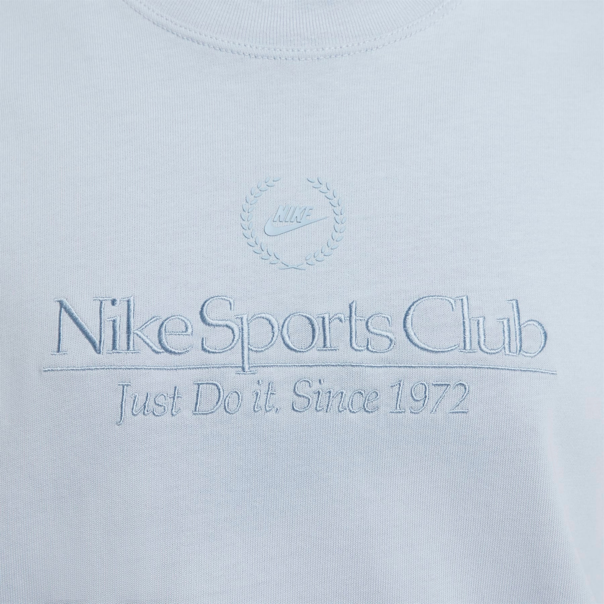 Camiseta Nike Sportswear Boxy Campus Feminina - Foto 4