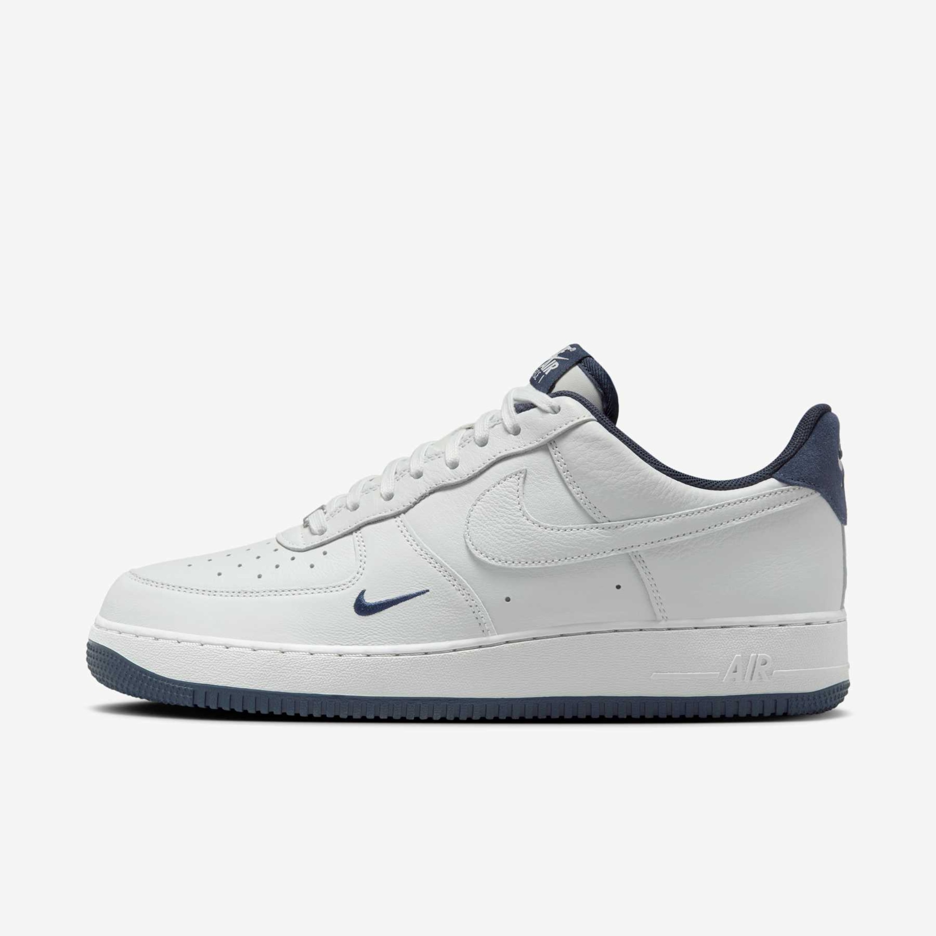 Tênis Nike Air Force 1 '07 LV8 Masculino - Foto 1
