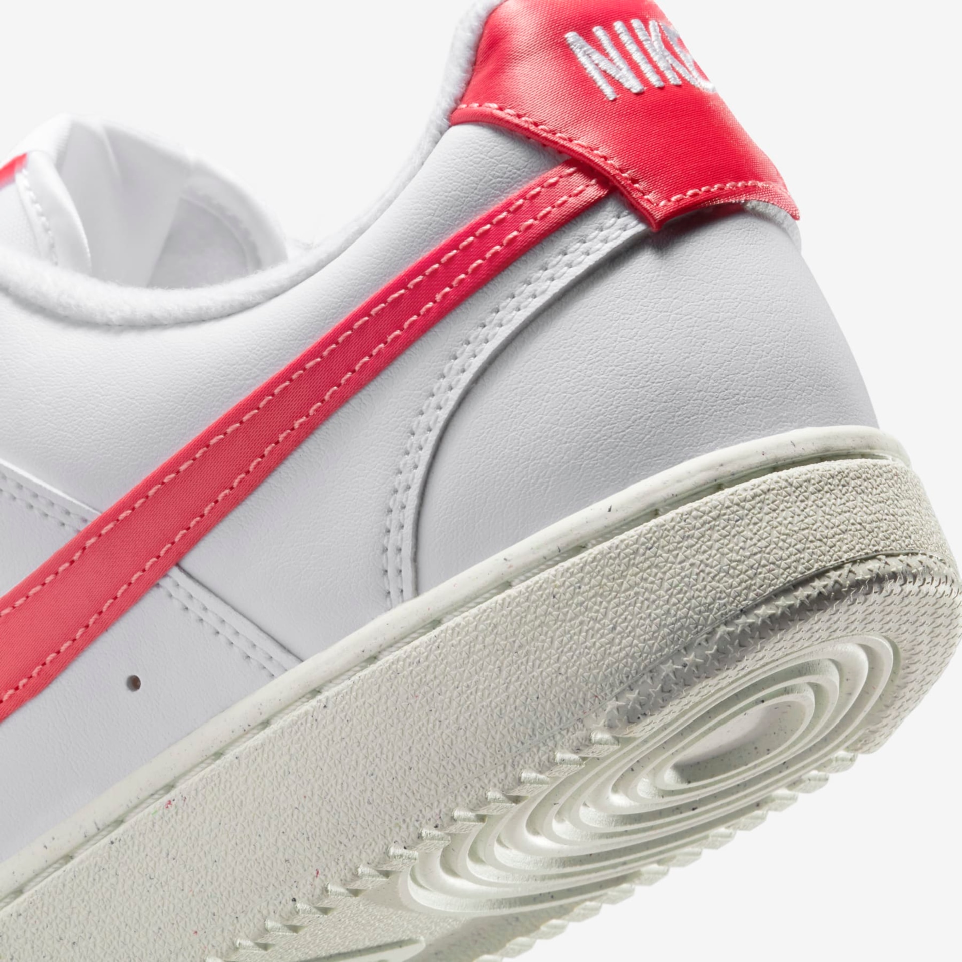 Tênis Nike Court Vision Low Feminino - Foto 8