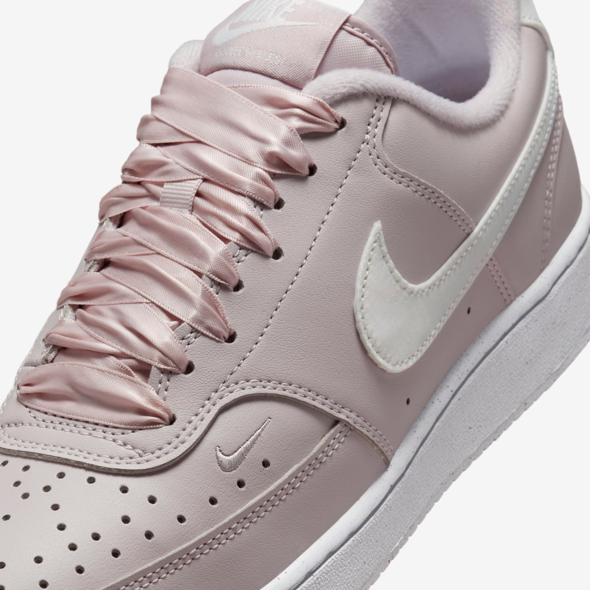 Tênis NikeCourt Vision Low Feminino - Foto 7