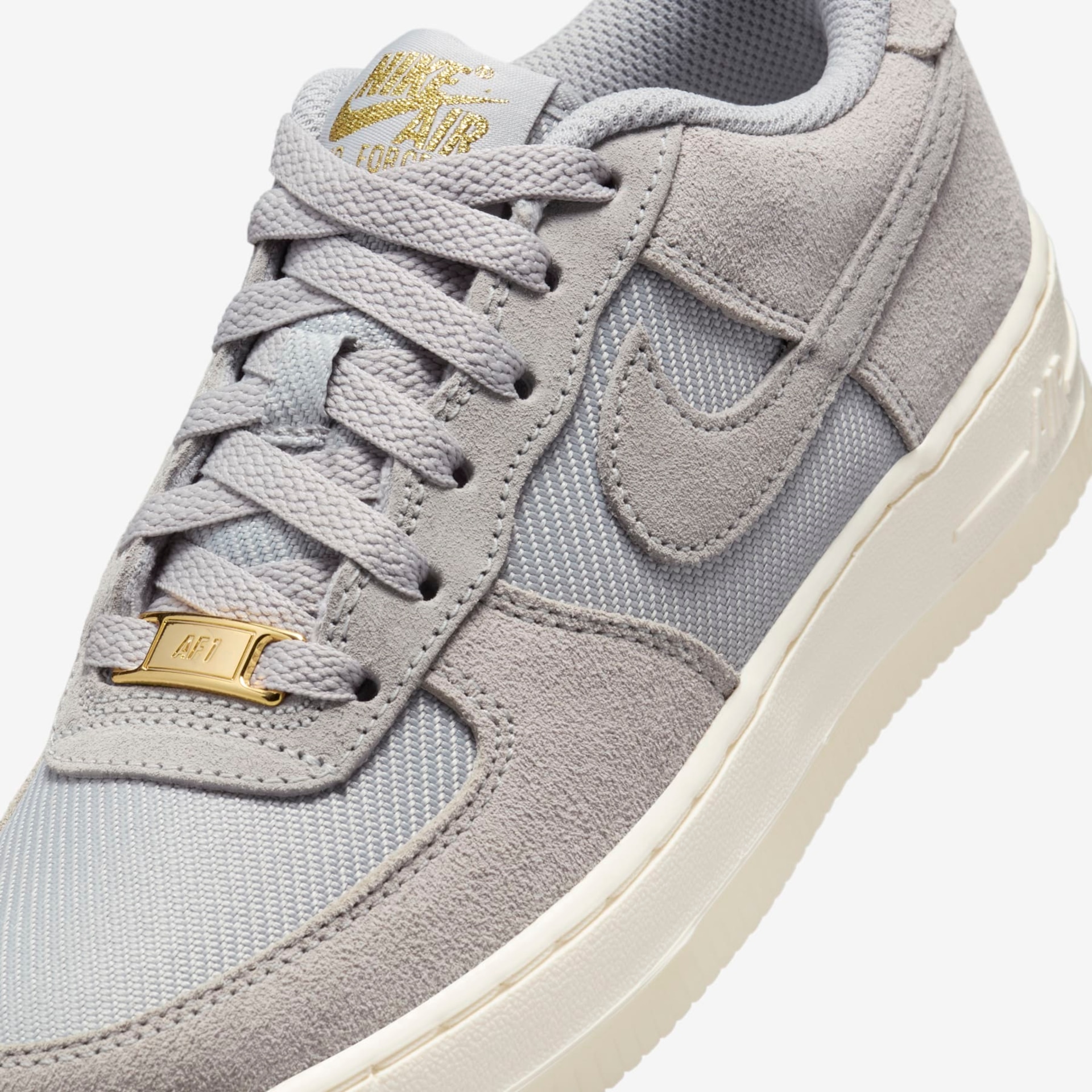 Tênis Nike Air Force 1 '07 LV8 Infantil - Foto 7