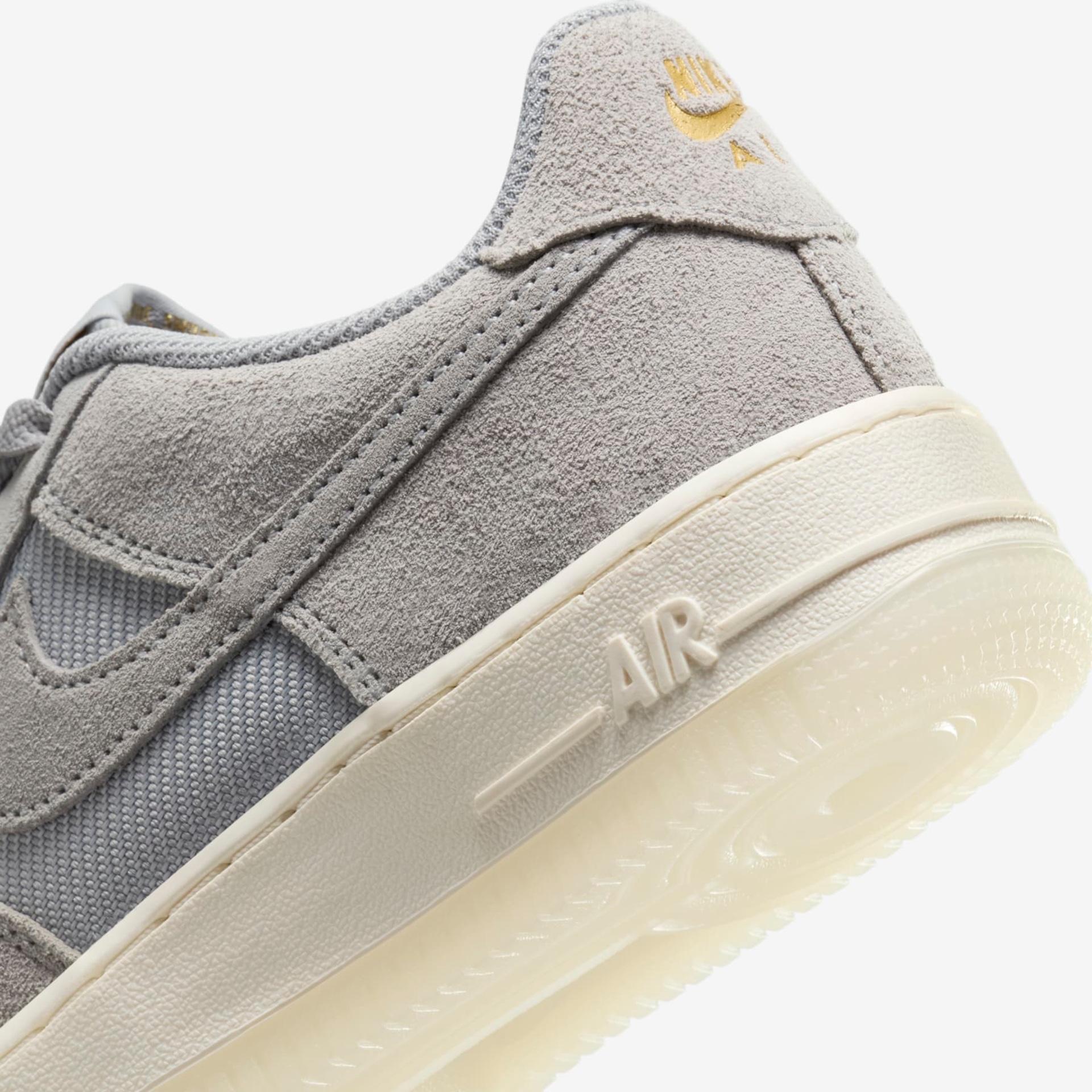 Tênis Nike Air Force 1 '07 LV8 Infantil - Foto 8